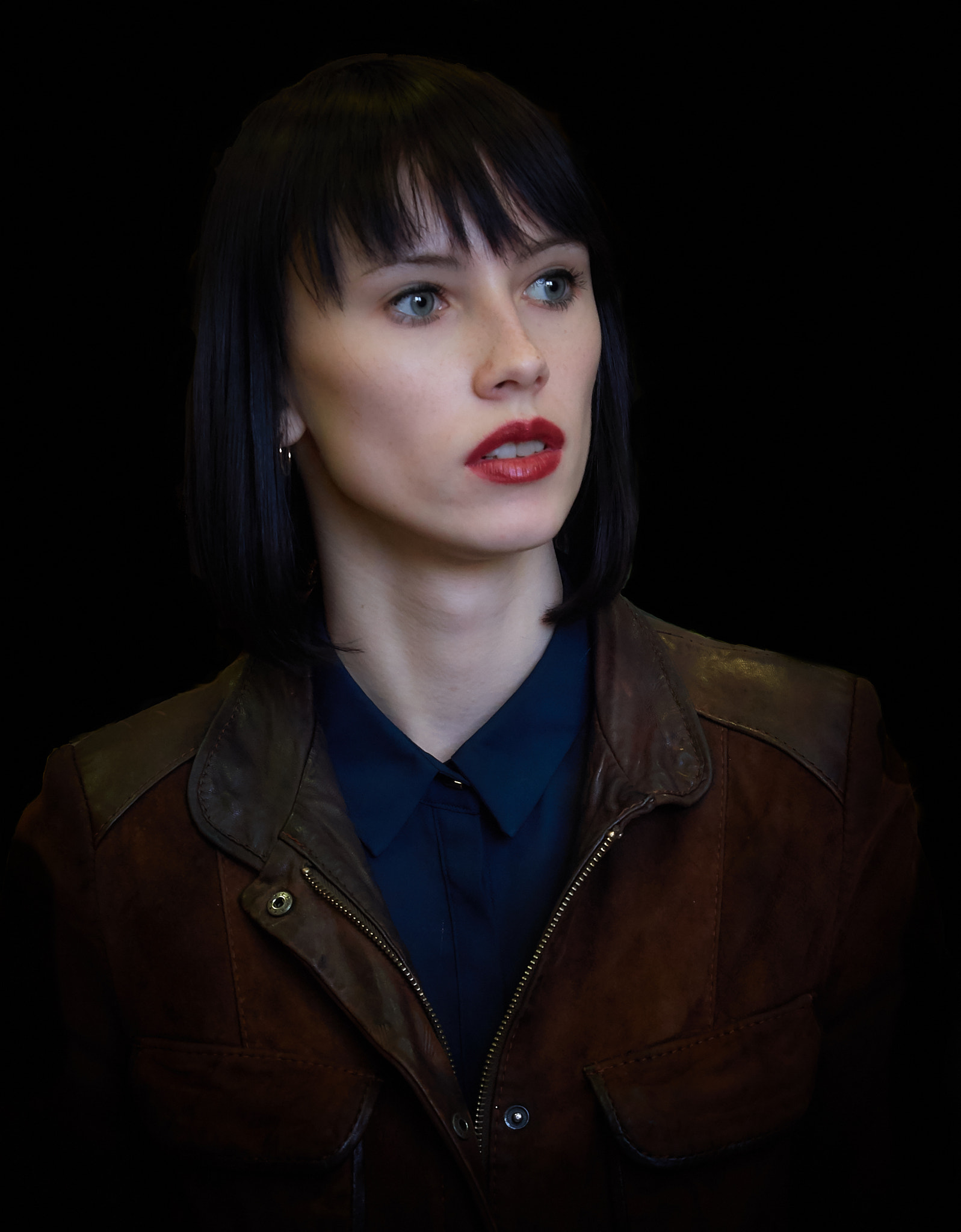 Olympus M.ZUIKO DIGITAL ED 12-40mm 1:2.8 sample photo. Girl in a leather jacket photography