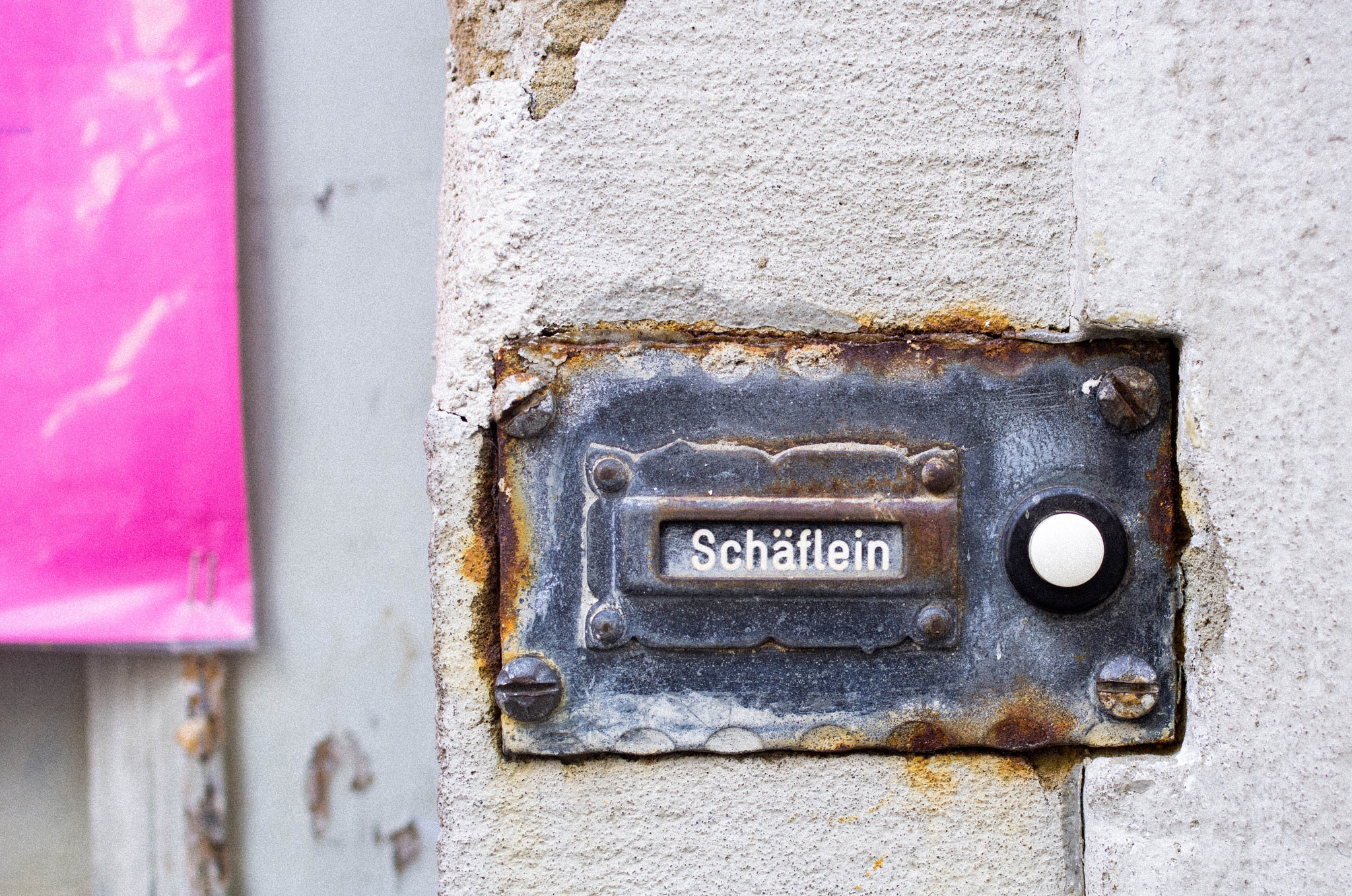 Pentax smc DA 35mm F2.4 AL sample photo. Door bell stories photography