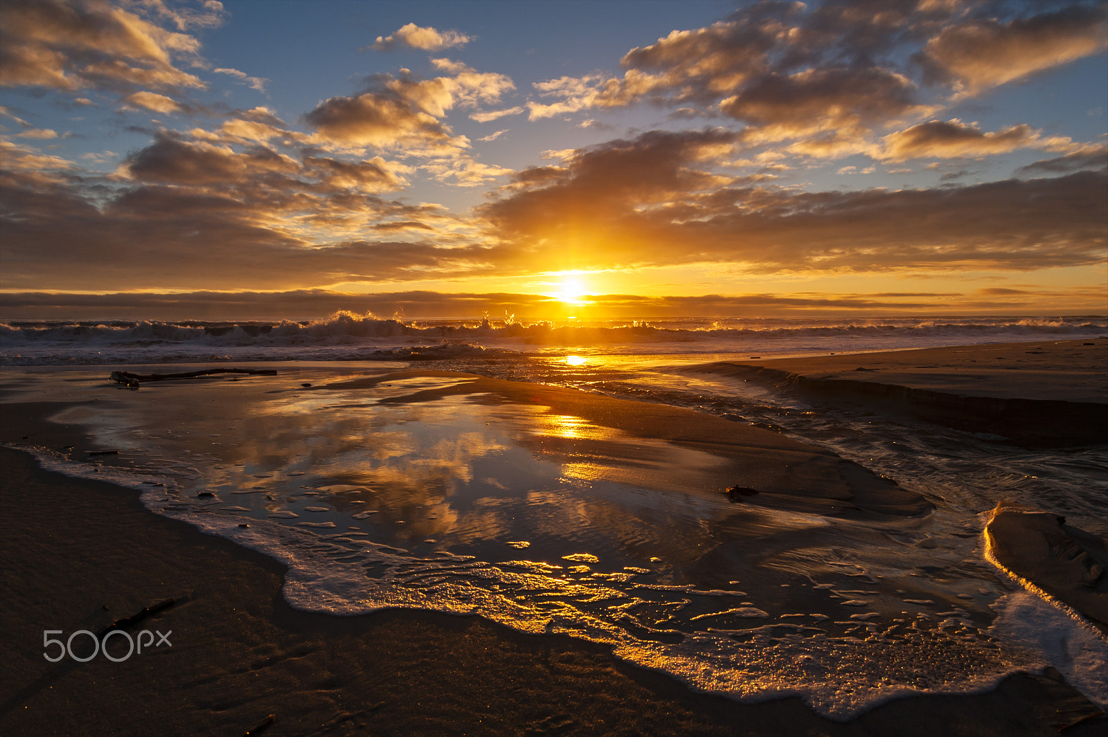 Nikon D700 sample photo. Golden sunset in oceanside - february 3, 2017 photography