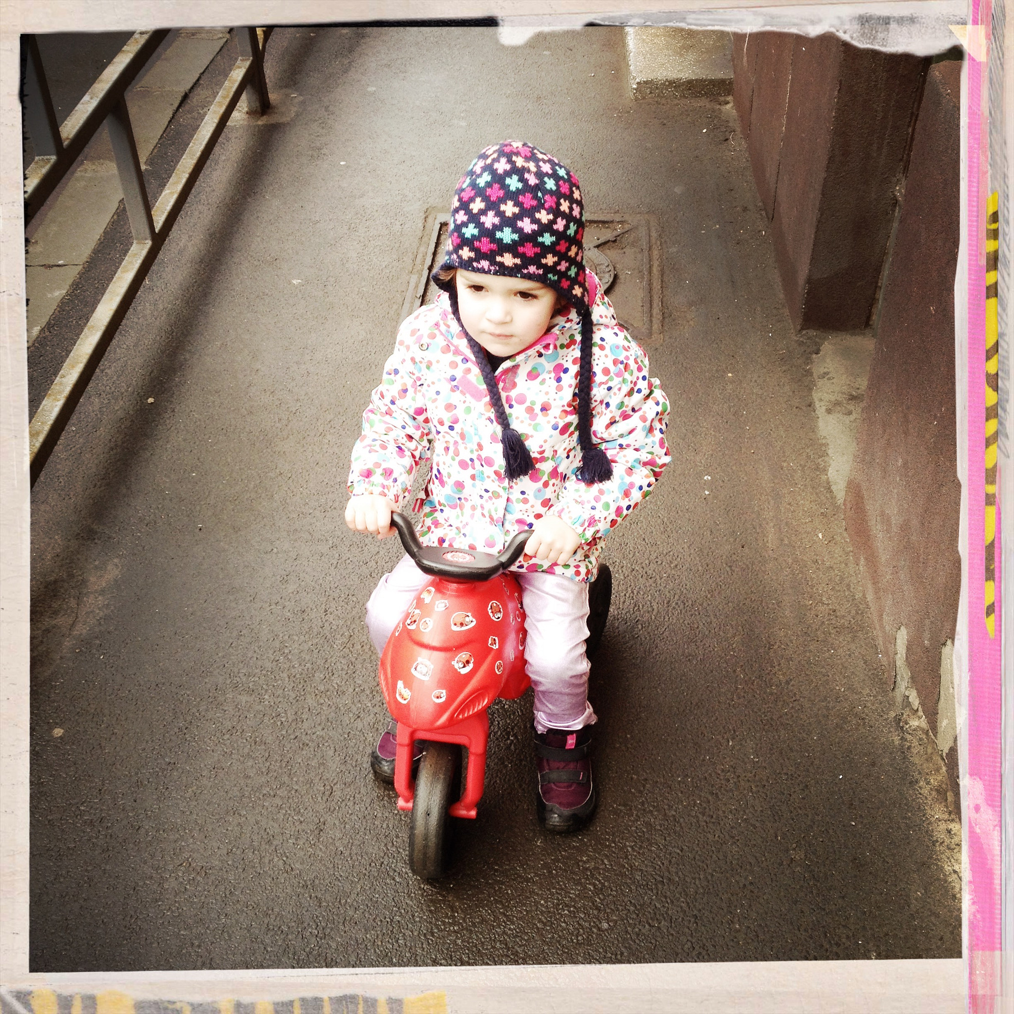 Hipstamatic 331 sample photo. La motoccinelle photography