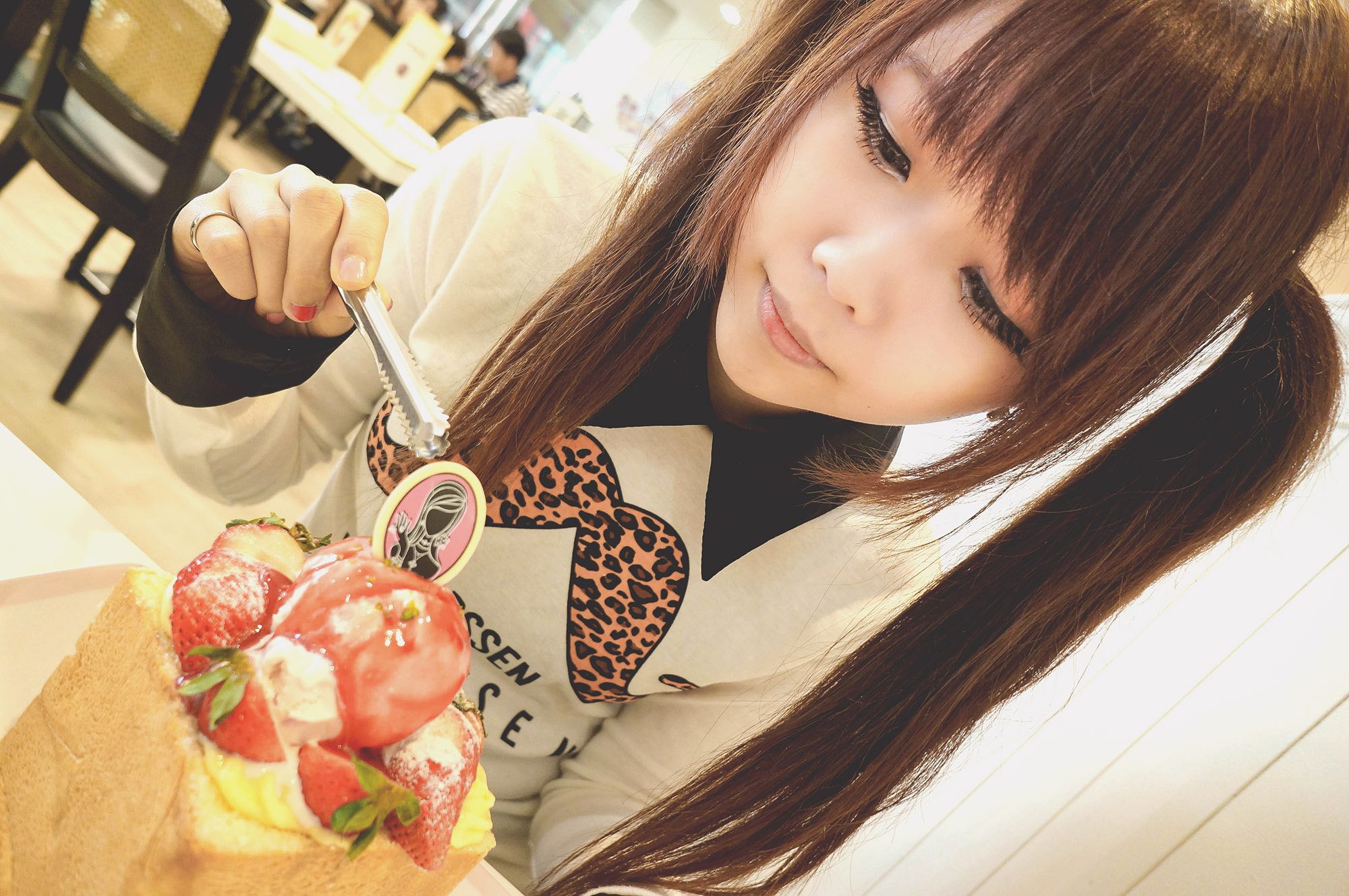 Sony Alpha NEX-5N + Sony E 16mm F2.8 sample photo. Kiko photography