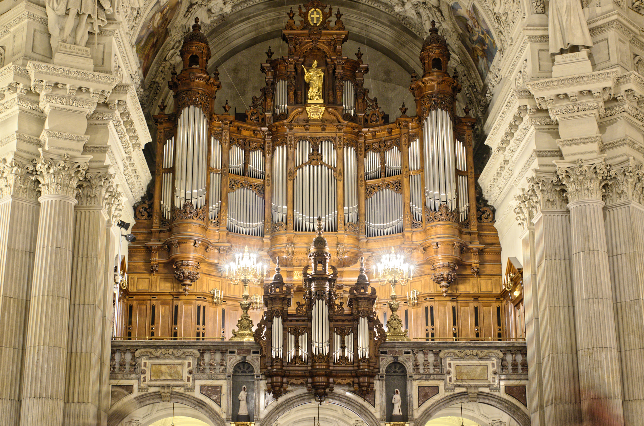 Nikon D7000 + Sigma 35mm F1.4 DG HSM Art sample photo. Berliner dom photography