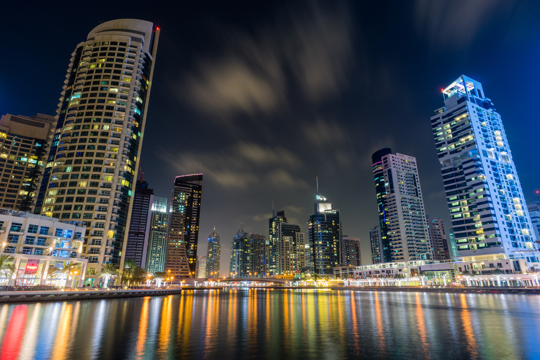 Sony a7 + Sony 20mm F2.8 sample photo. Dubai marina photography