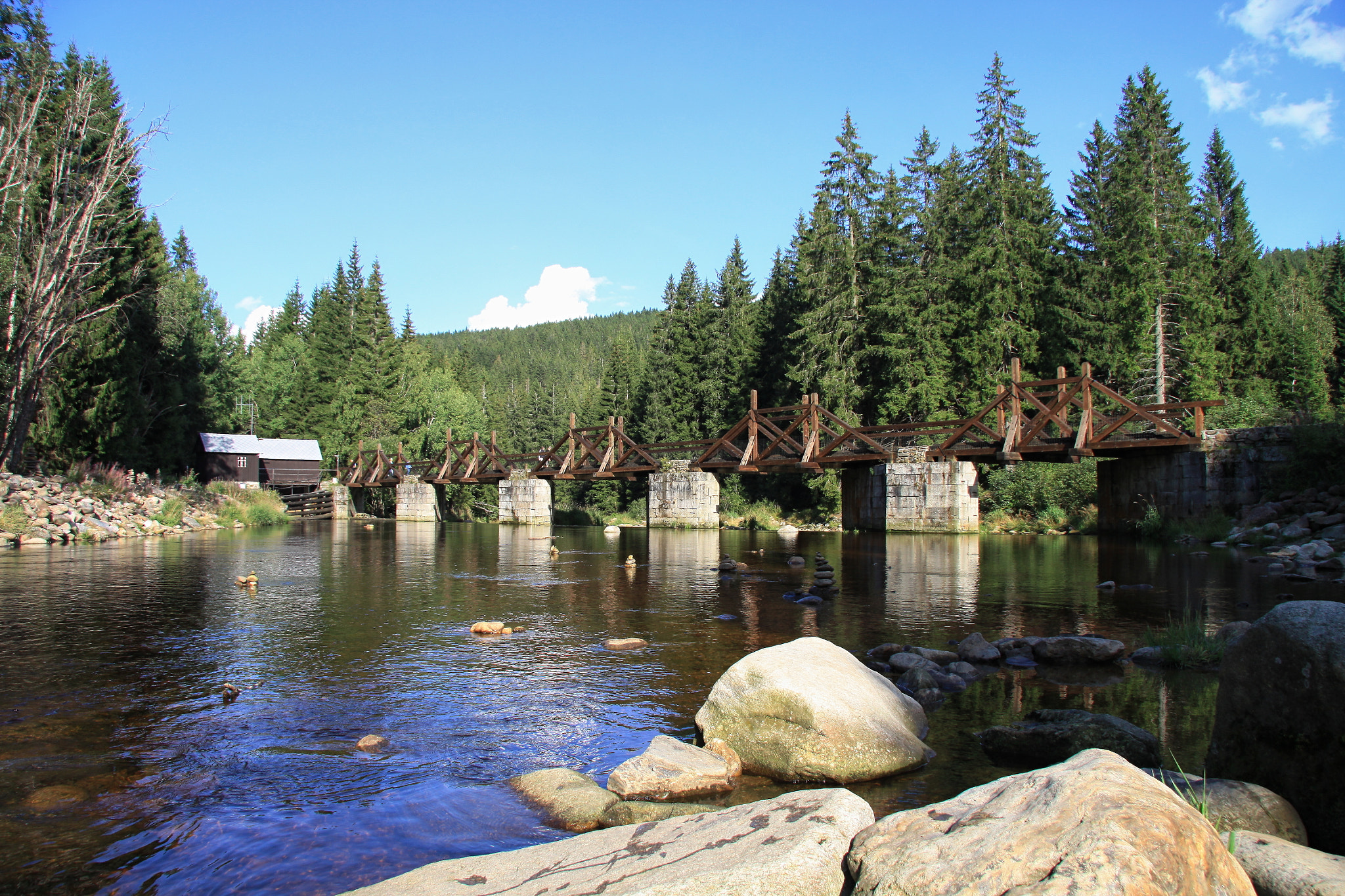 Canon EF-S 17-85mm F4-5.6 IS USM sample photo. Vydra wooden bridge photography