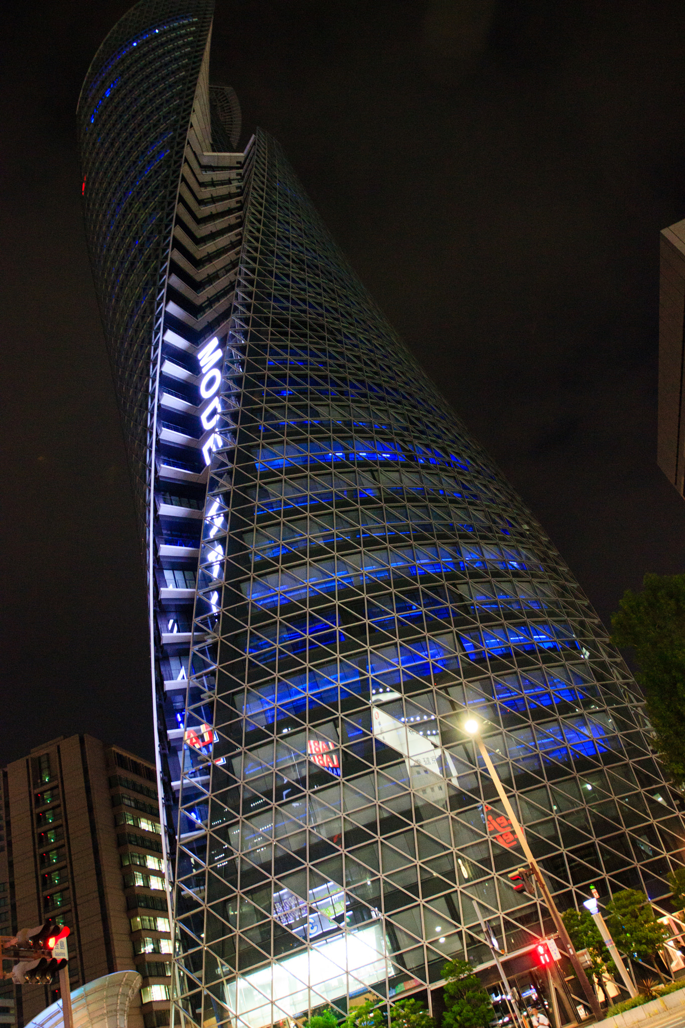 Canon EF 16-35mm F2.8L II USM sample photo. Mode hal isen photography