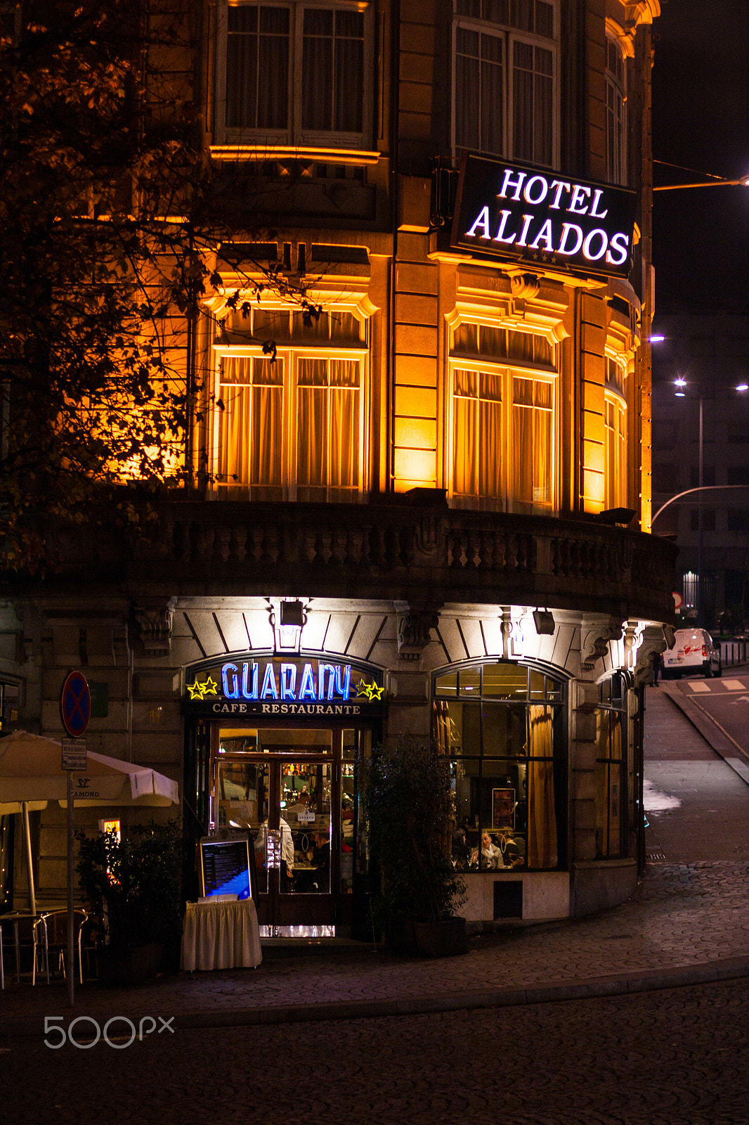 Canon EOS 40D + Canon EF 50mm F1.4 USM sample photo. Hotel aliados & guarany restaurant porto photography