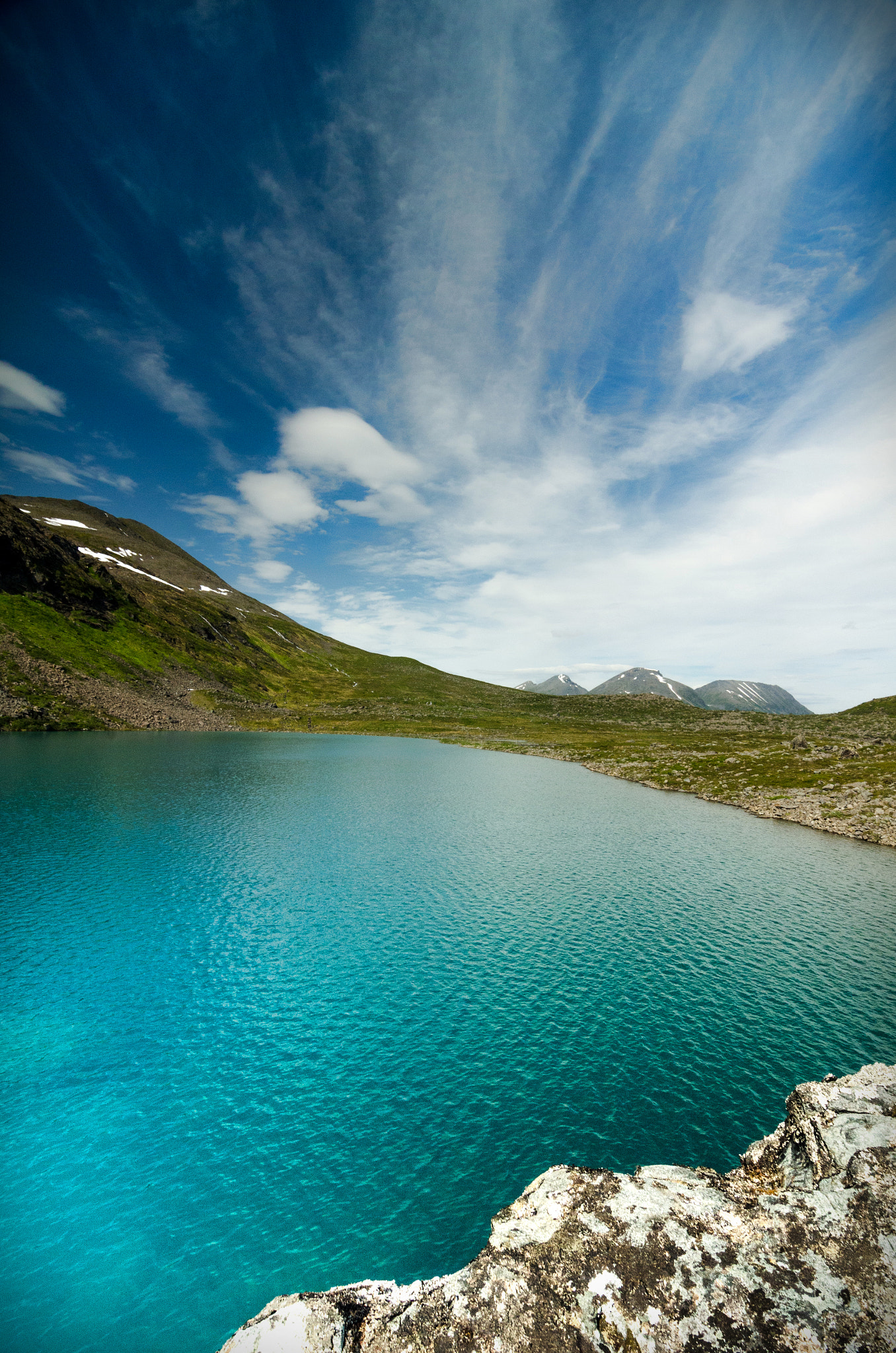 Nikon D7000 + Tokina AT-X Pro 11-16mm F2.8 DX sample photo. Blue lagoon in the lyngen alps photography
