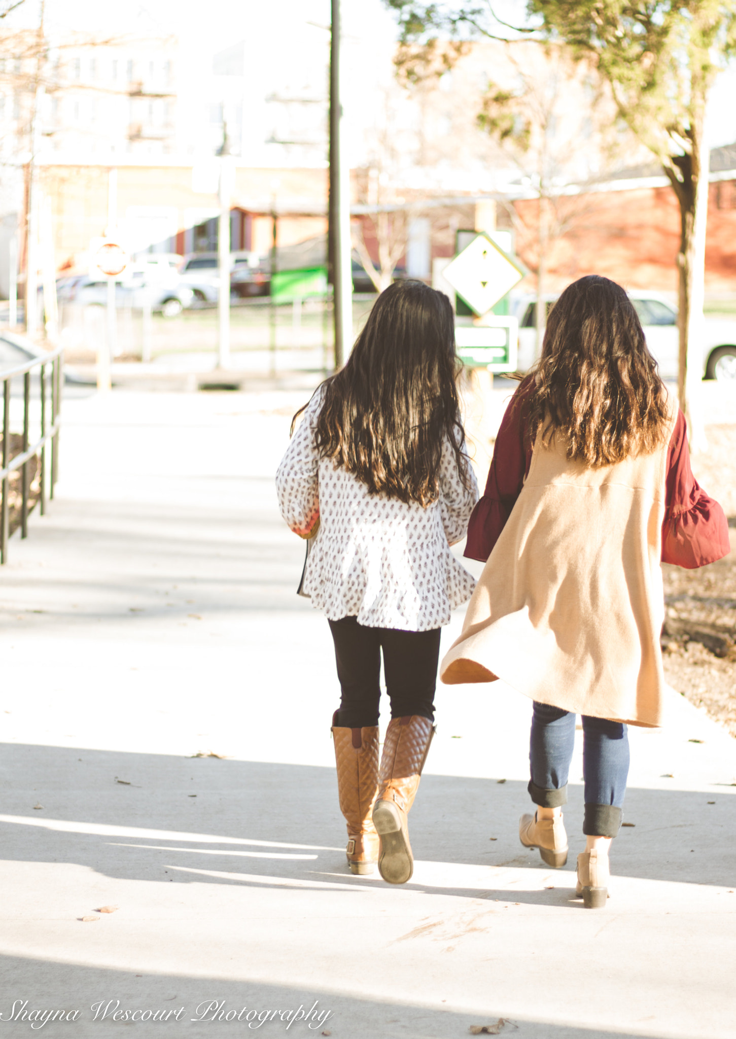 Canon EOS 100D (EOS Rebel SL1 / EOS Kiss X7) sample photo. Sisters! photography