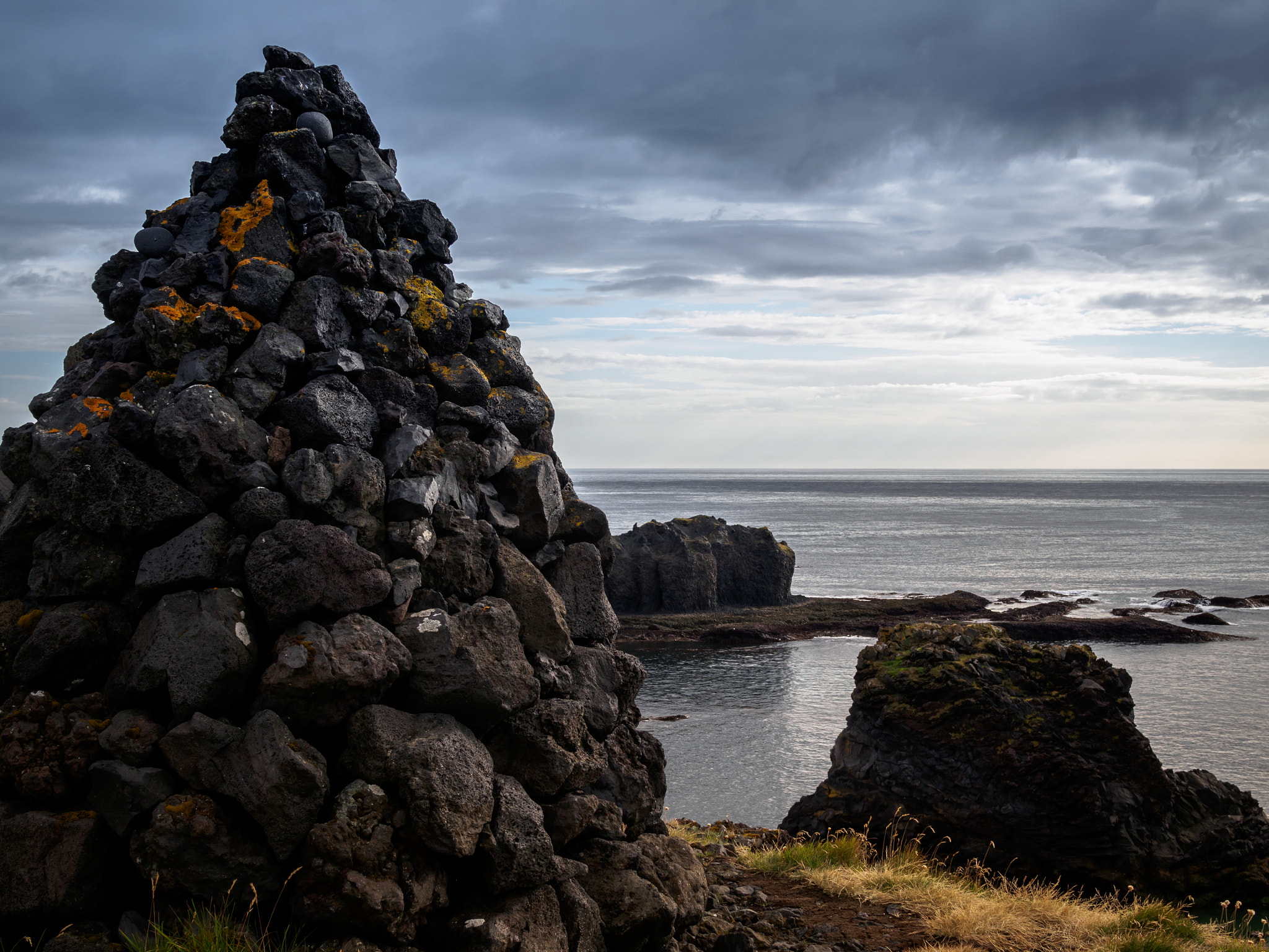 Olympus OM-D E-M10 + Olympus M.Zuiko Digital 25mm F1.8 sample photo. (n)iceland photography