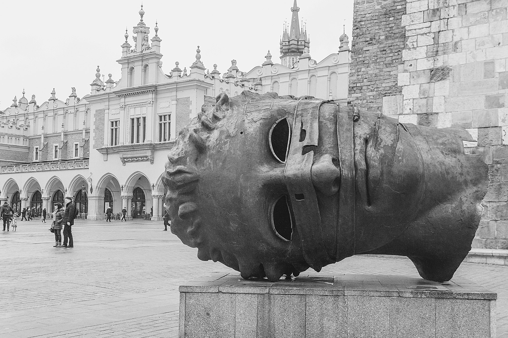 Canon EF-S 18-55mm F3.5-5.6 IS sample photo. Eros bendato (krakow) photography
