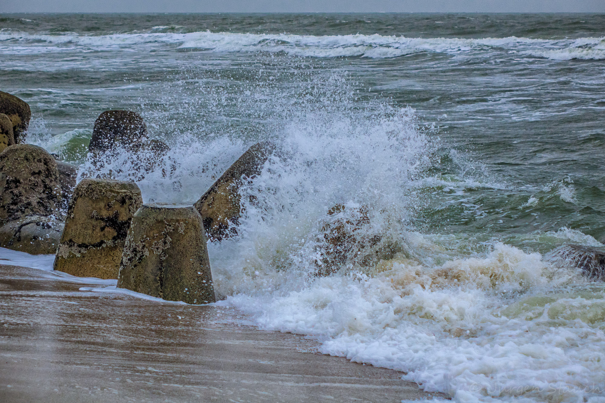 24-200mm F2.8 sample photo. Küstenschutz am strand von hörnum photography