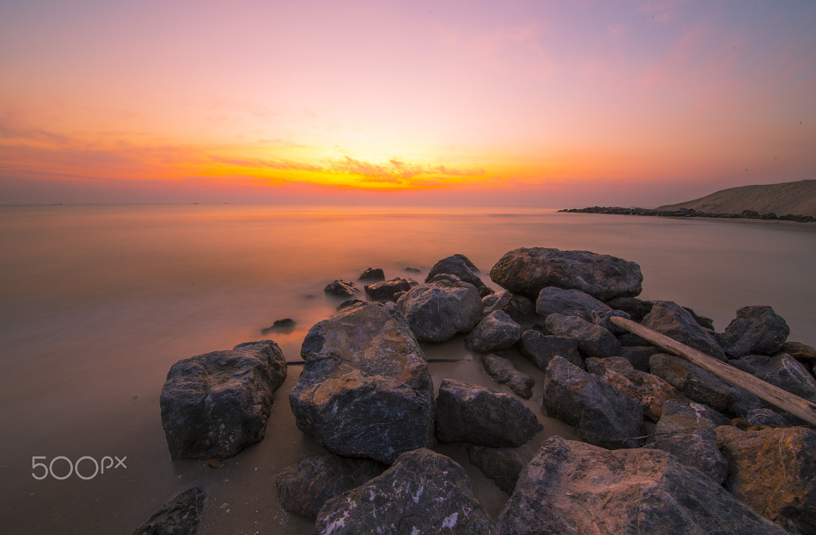 Nikon D750 + Sigma 12-24mm F4.5-5.6 II DG HSM sample photo. Sunrise at thai beach. photography