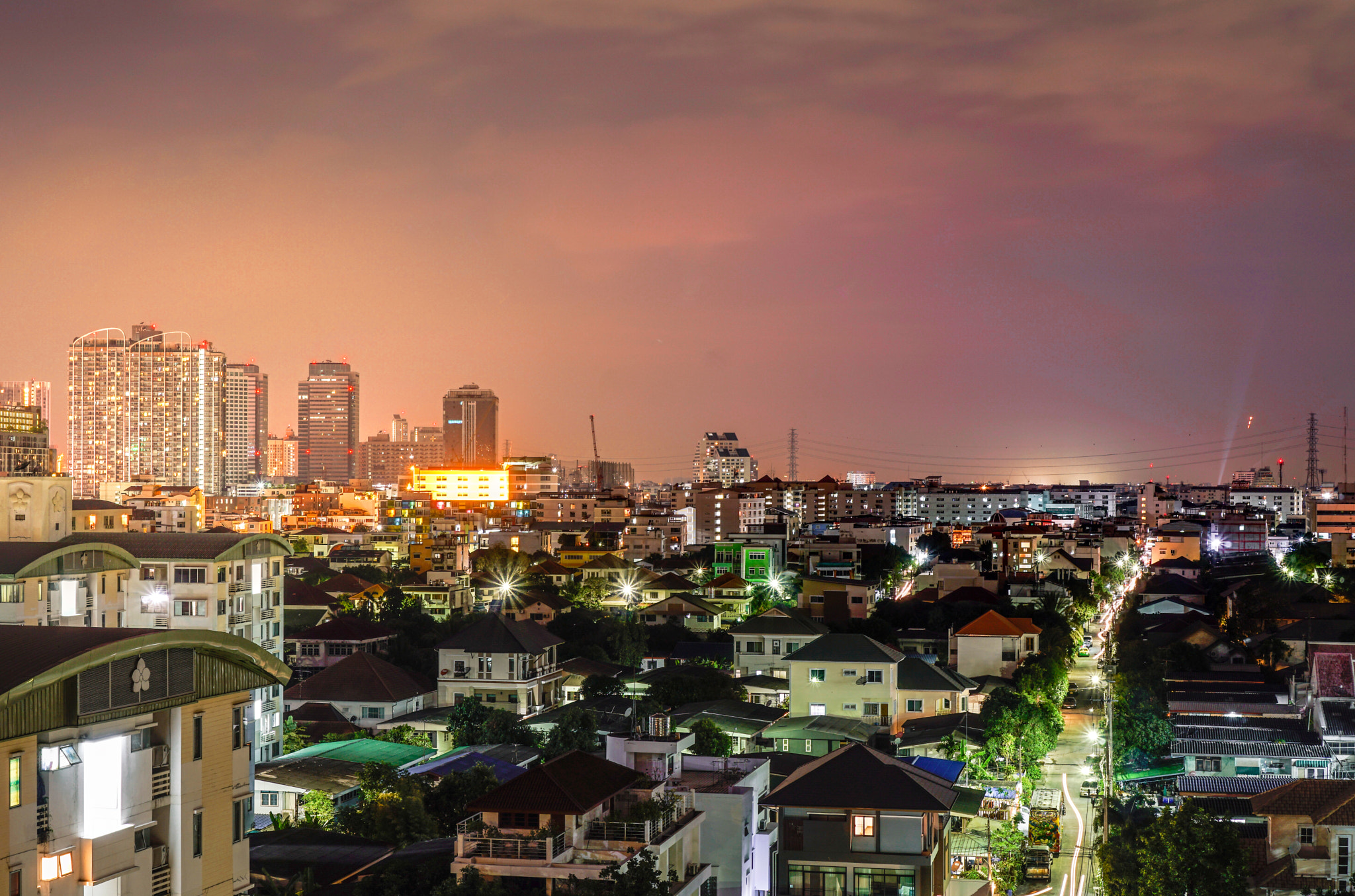 Sony E 35mm F1.8 OSS sample photo. Goodnight bangkok photography