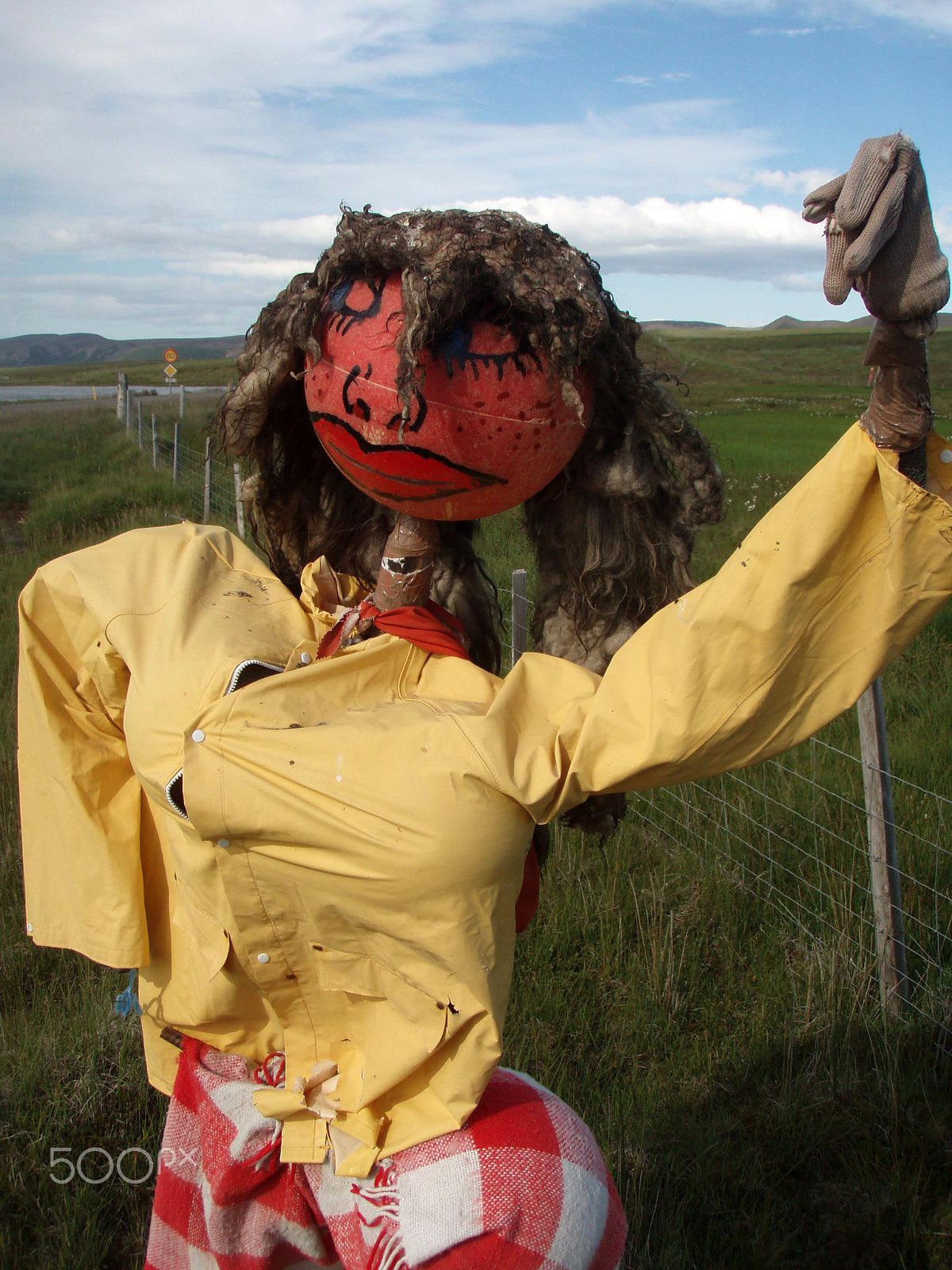 Olympus u720SW,S720SW sample photo. Icelandic scarecrow i photography