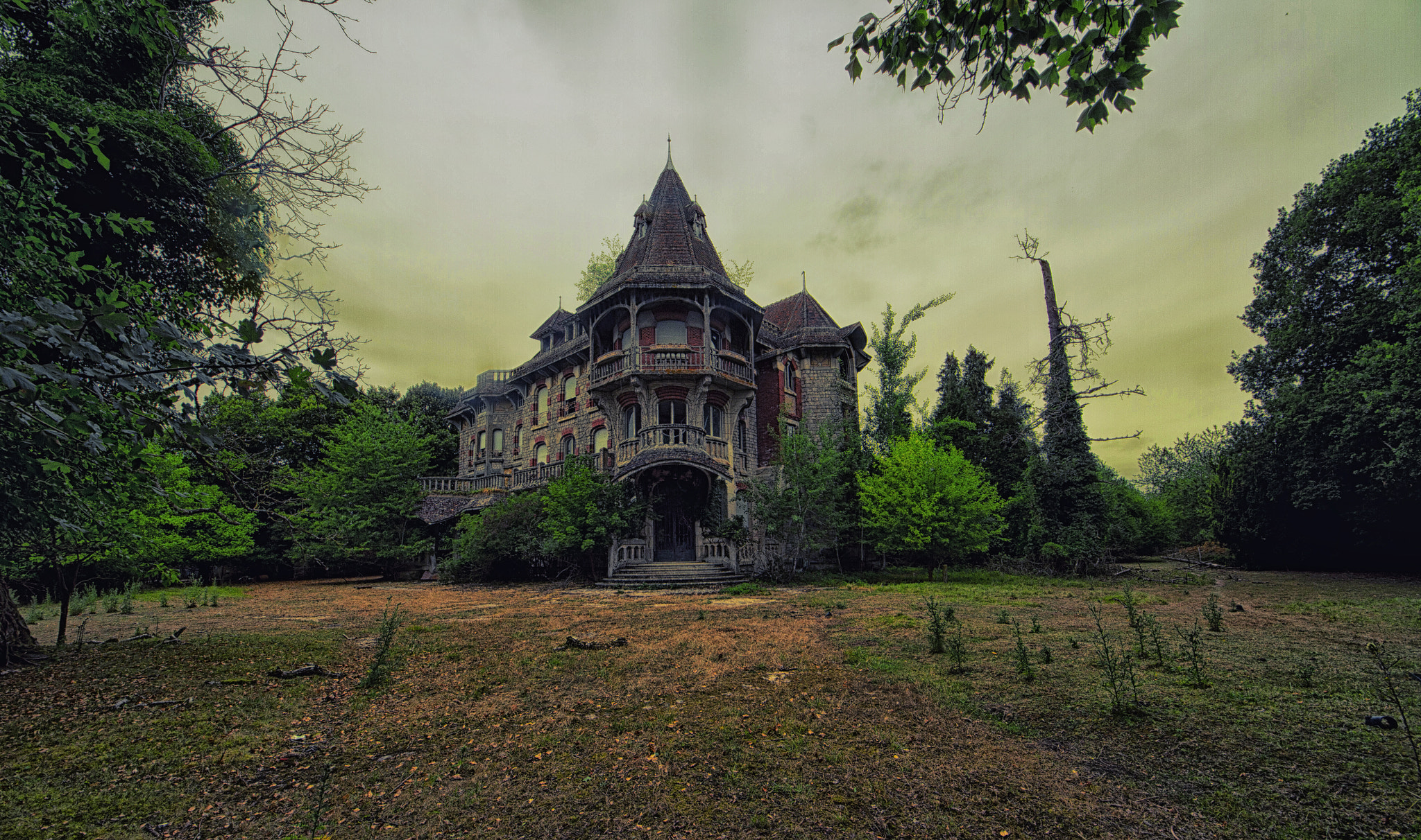 Sigma 8-16mm F4.5-5.6 DC HSM sample photo. - the house - photography