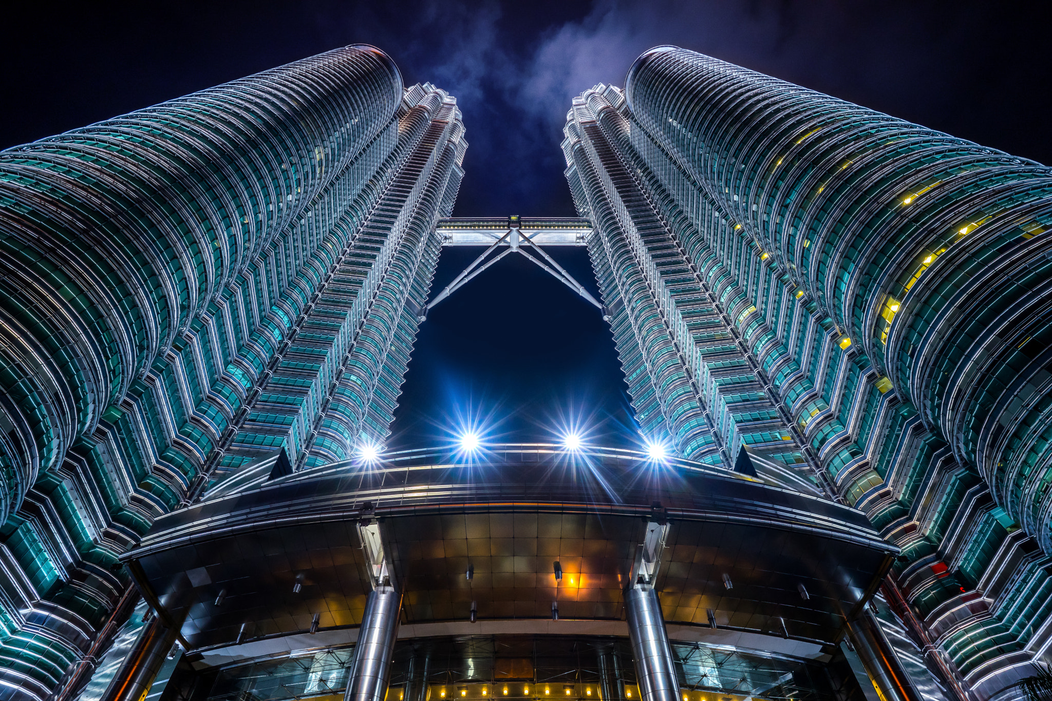 Sony a7 II + ZEISS Batis 18mm F2.8 sample photo. Petronas twin towers photography