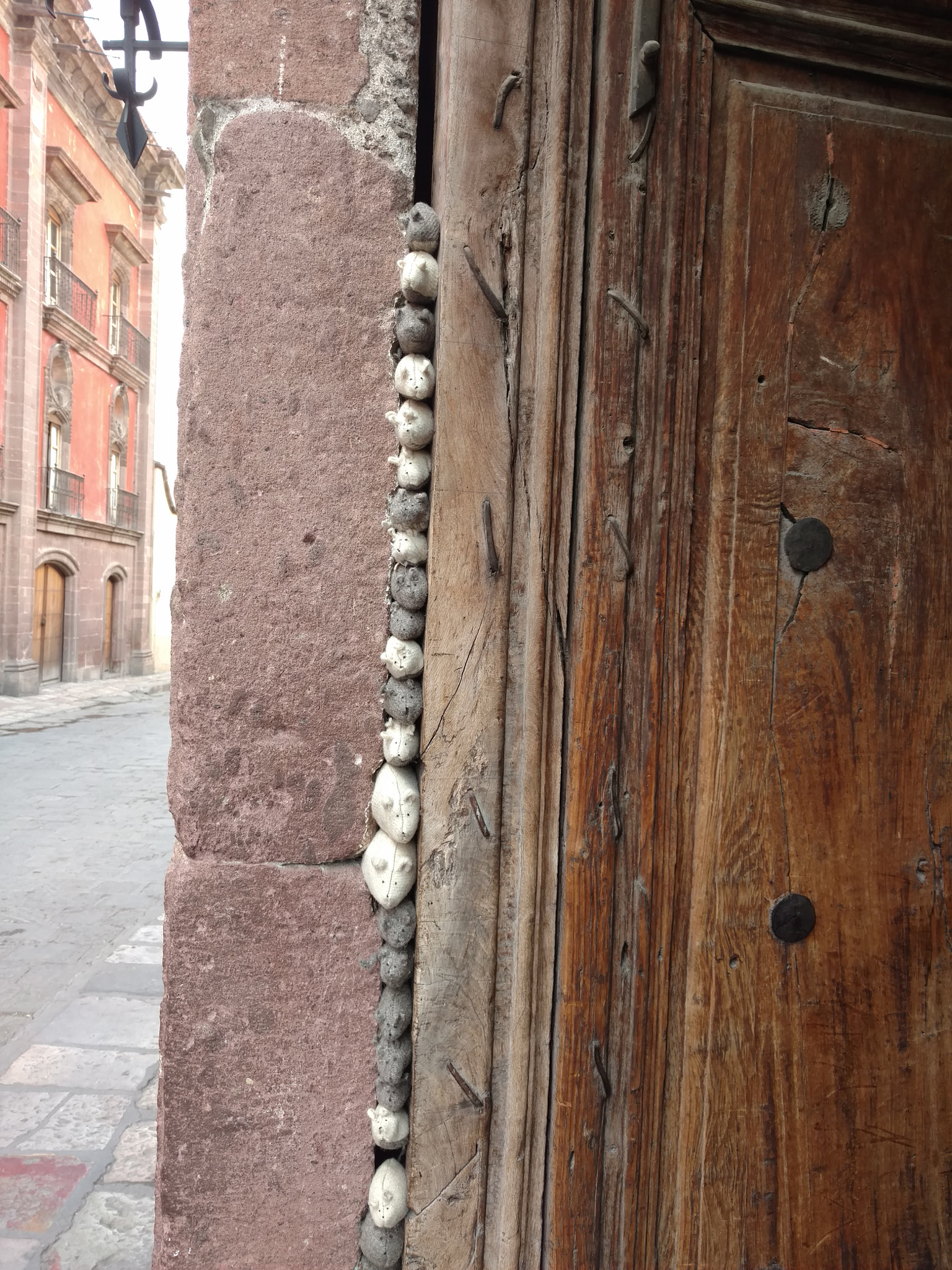 Motorola Moto X Pure Edition sample photo. Mice on the street photography