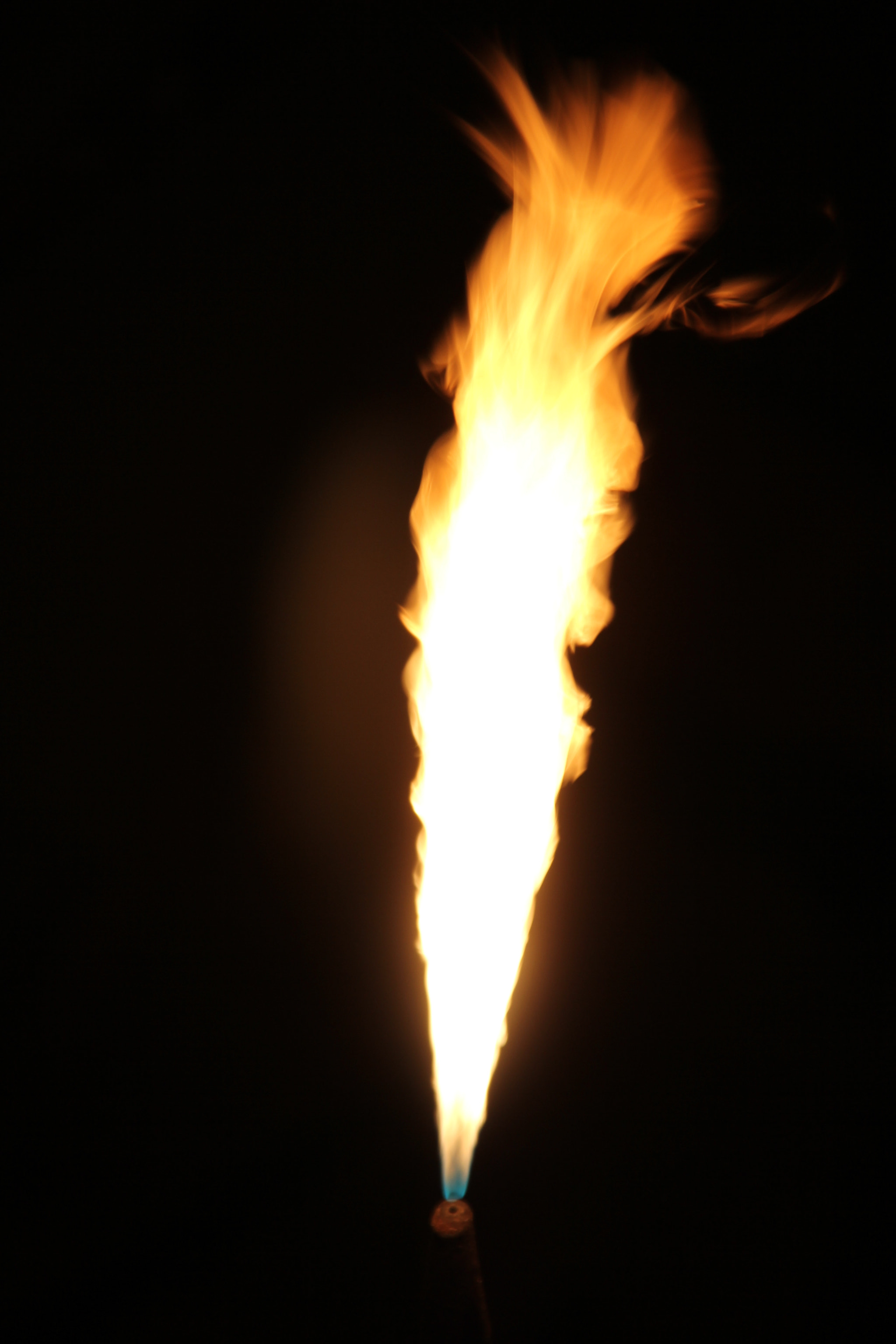 Canon EOS 60D + Canon TS-E 90mm F2.8 Tilt-Shift sample photo. Hot flame photography
