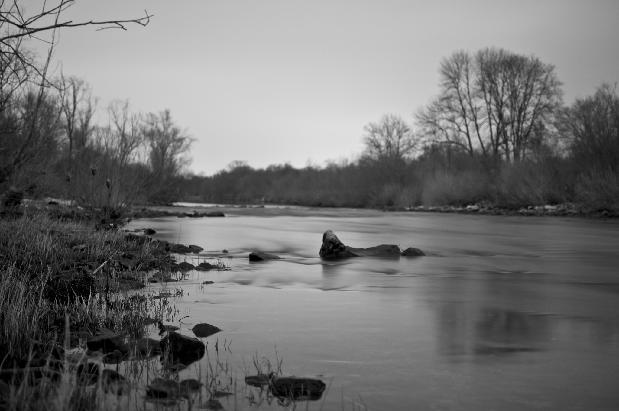 Nikon D300S + Nikon AF-S DX Nikkor 35mm F1.8G sample photo. Magic river photography