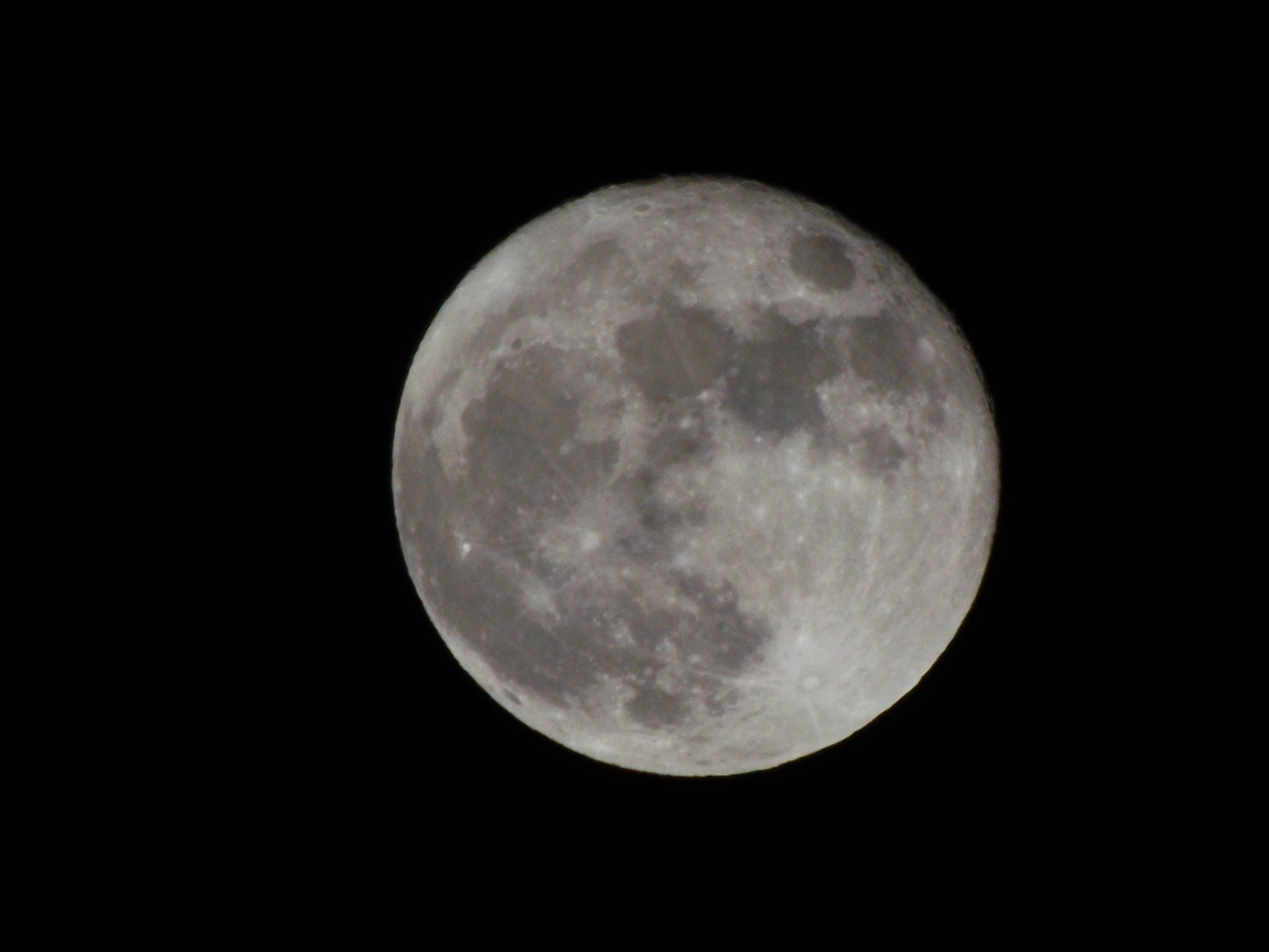 Fujifilm FinePix S8600 sample photo. Full moon photography