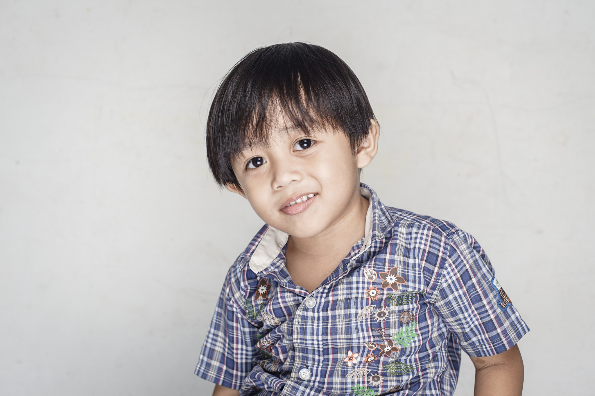 Minolta AF 50mm F1.7 sample photo. That smile photography