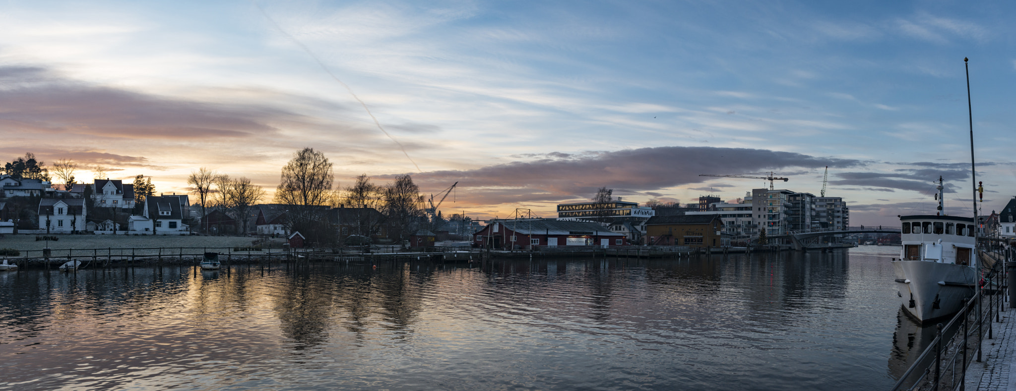 Nikon D800 + Nikon AF-S Nikkor 28mm F1.8G sample photo. Fredrikstad photography