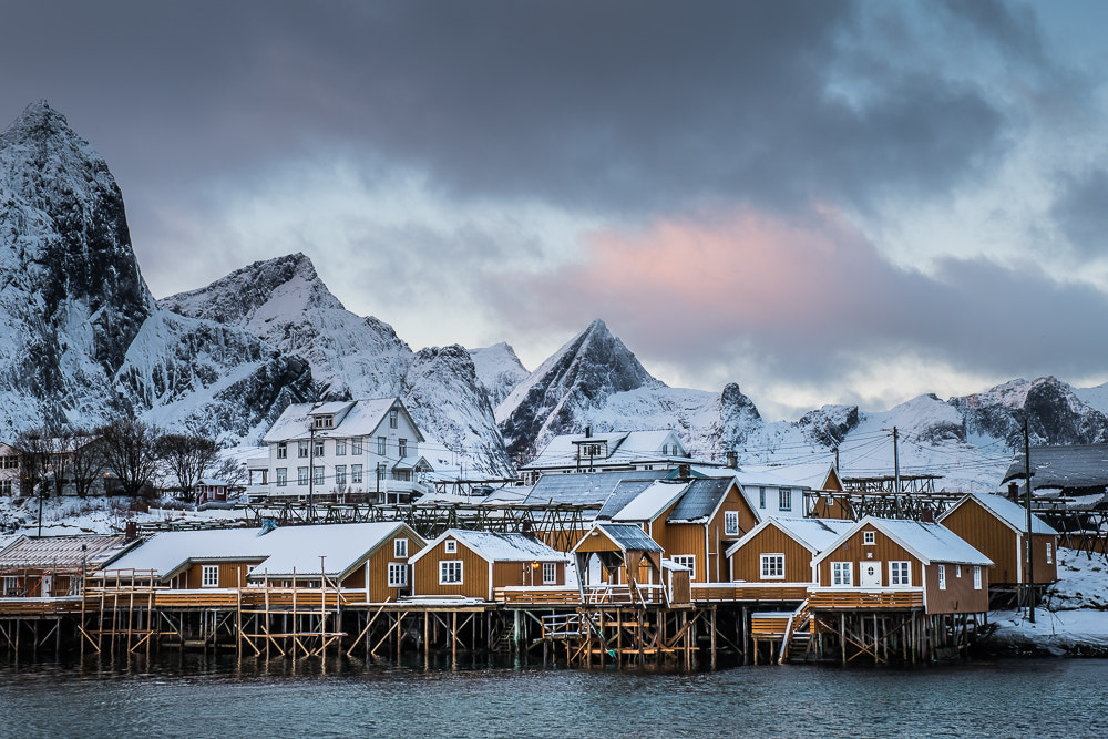 Fujifilm X-Pro2 + Fujifilm XF 16-55mm F2.8 R LM WR sample photo. Sunrise at noon at the lofoten photography