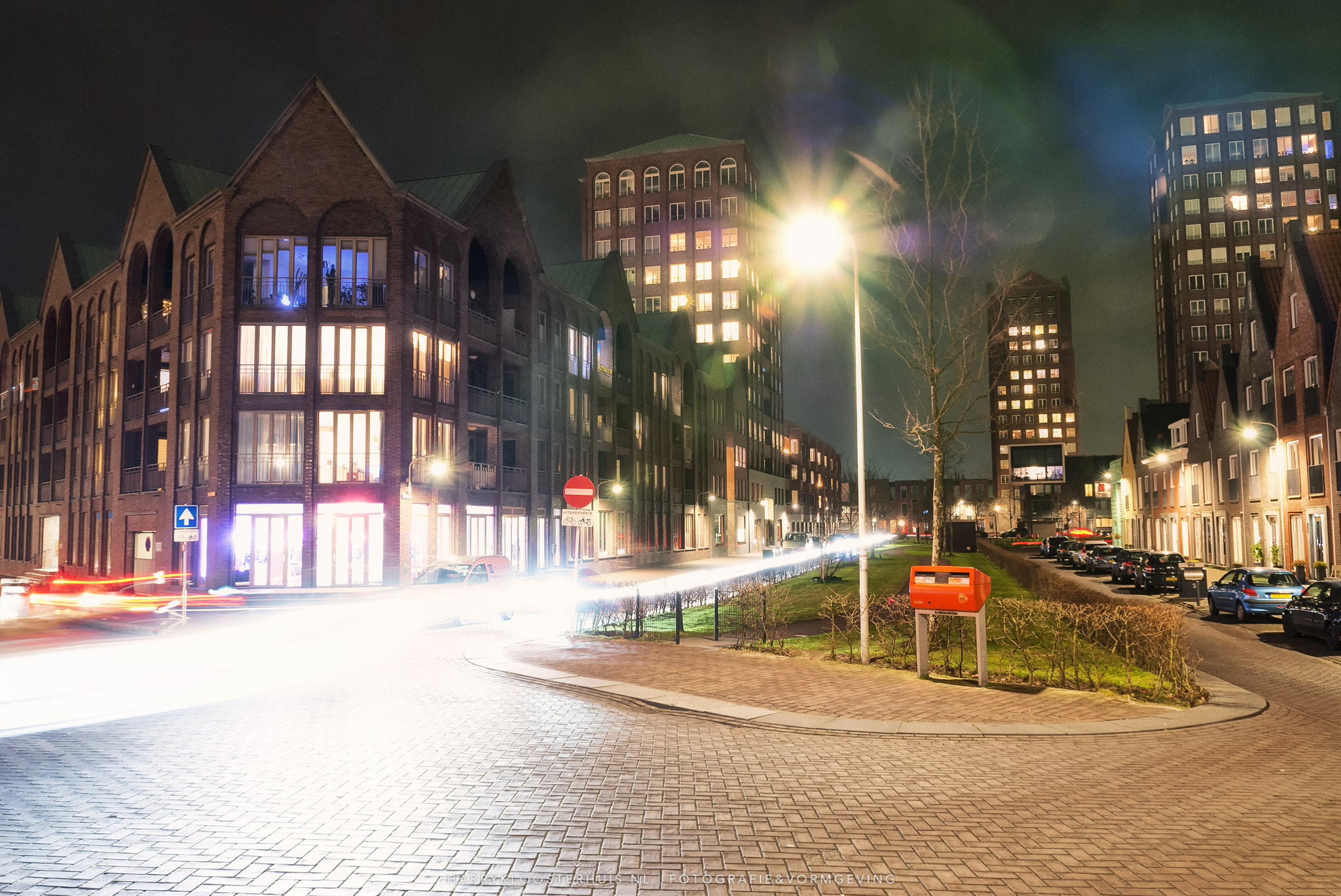 Nikon D80 sample photo. Moving light in vathorst photography