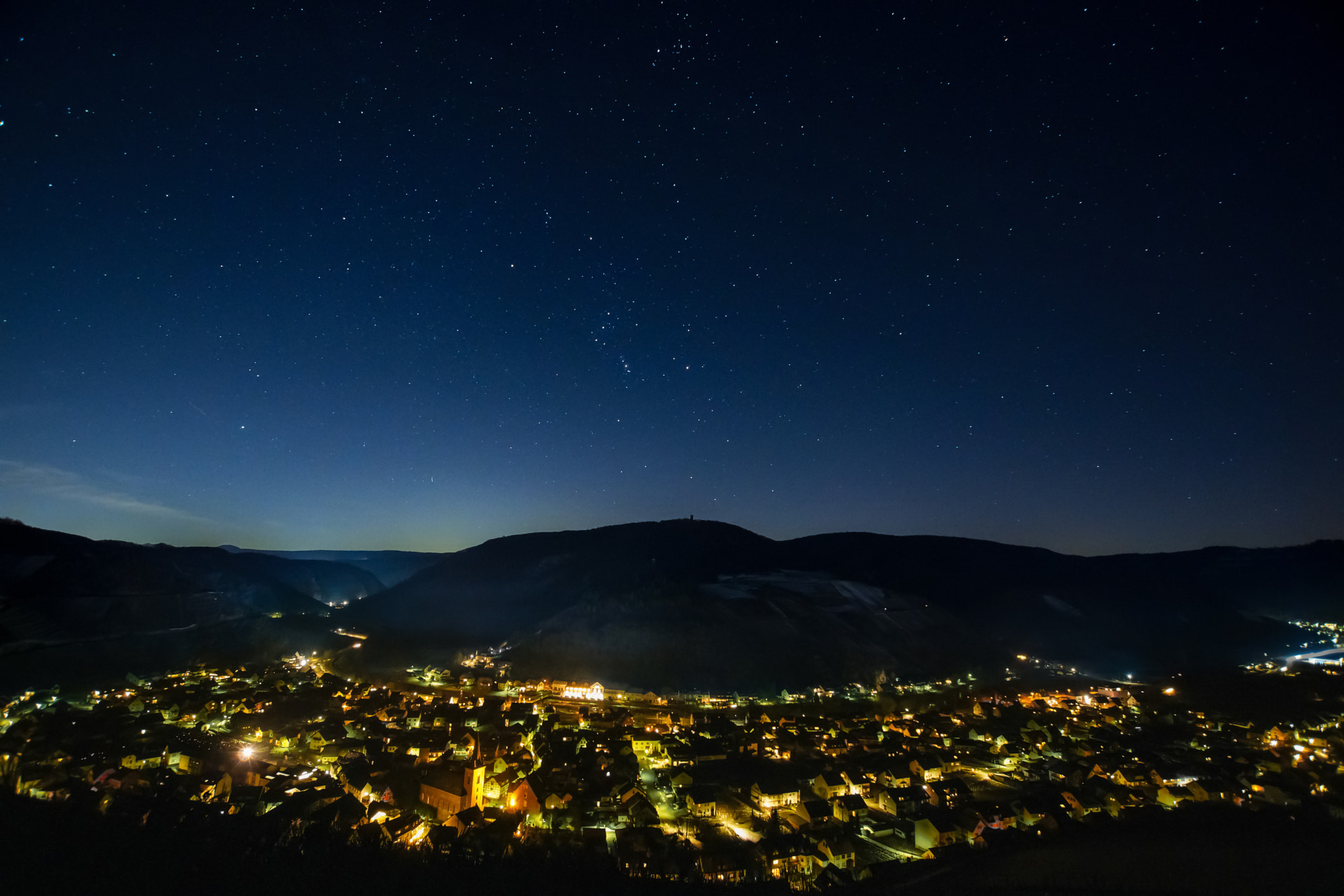 Sony ILCA-77M2 + 10-20mm F3.5 sample photo. Dernau bei nacht  photography