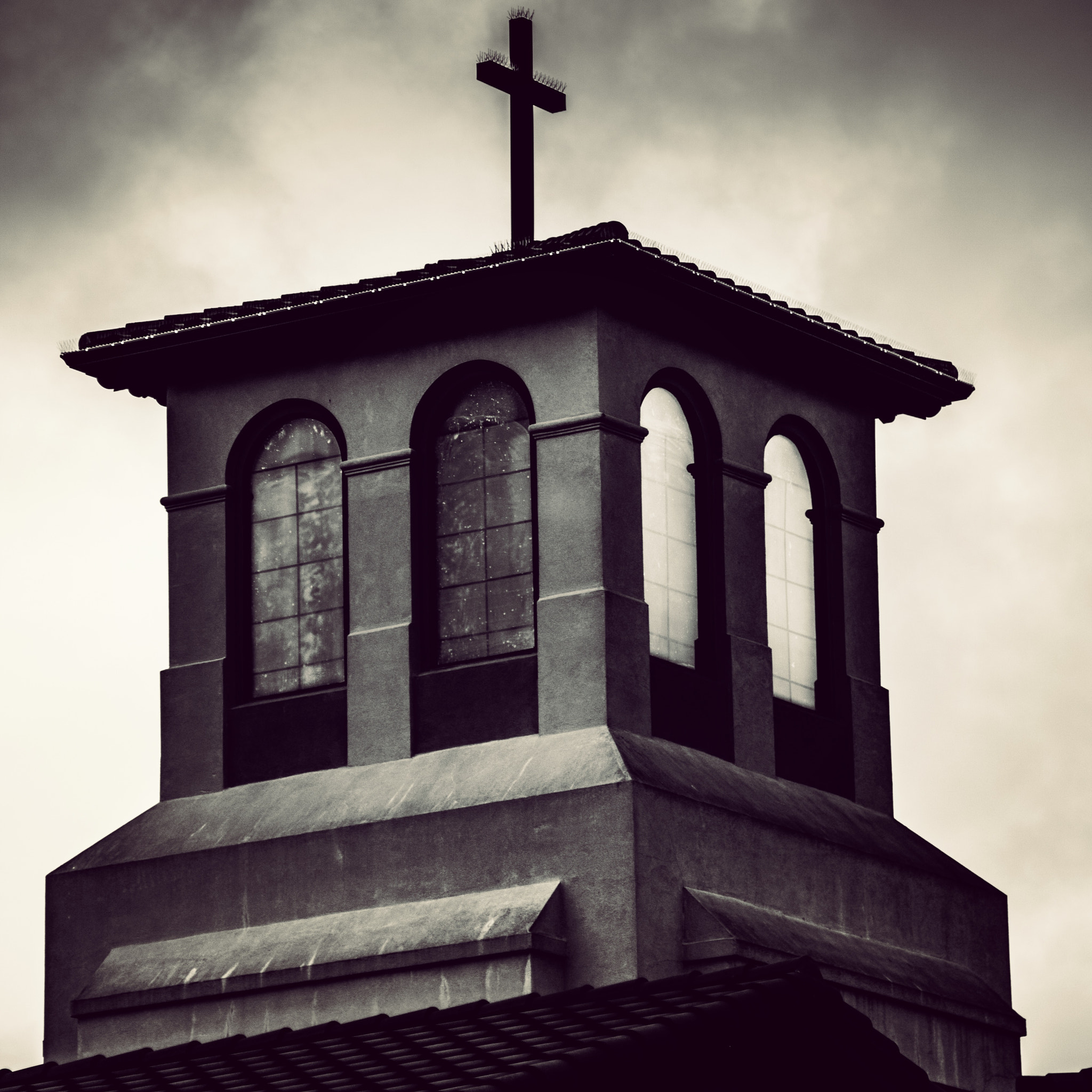 Canon EOS 750D (EOS Rebel T6i / EOS Kiss X8i) sample photo. The old church. photography