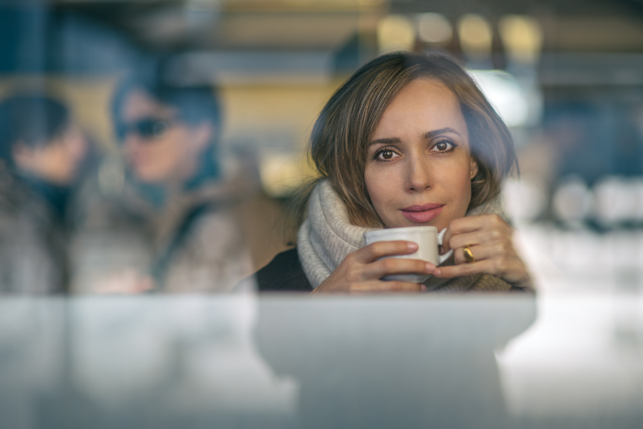 Nikon D750 + Sigma 85mm F1.4 EX DG HSM sample photo. Getting warm photography