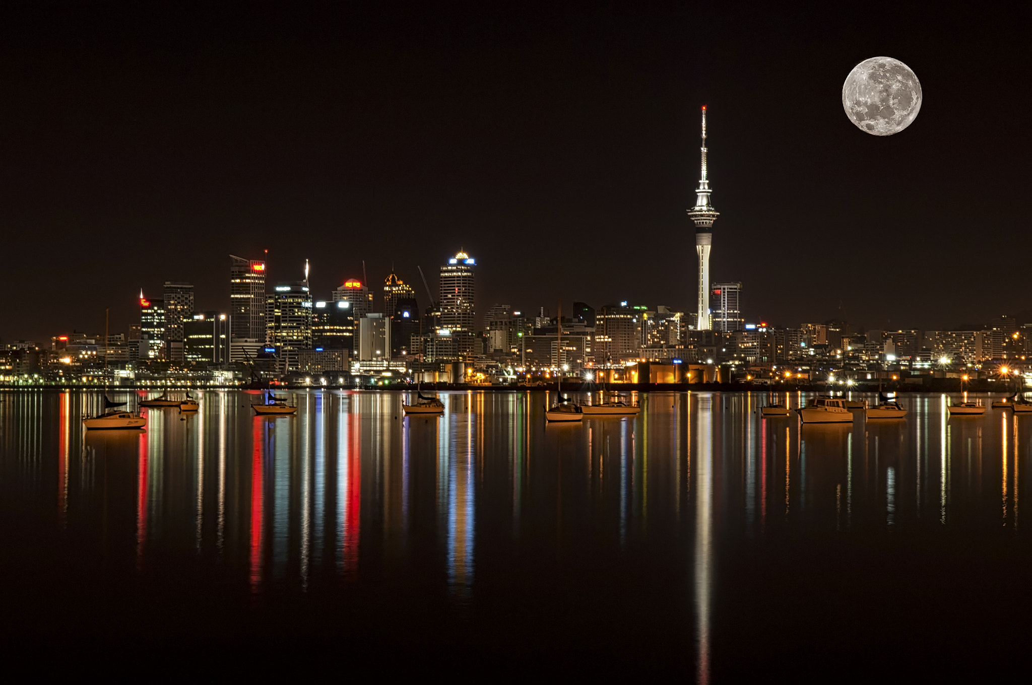 Nikon D2Xs sample photo. Auckland, new zealand moon composite photography