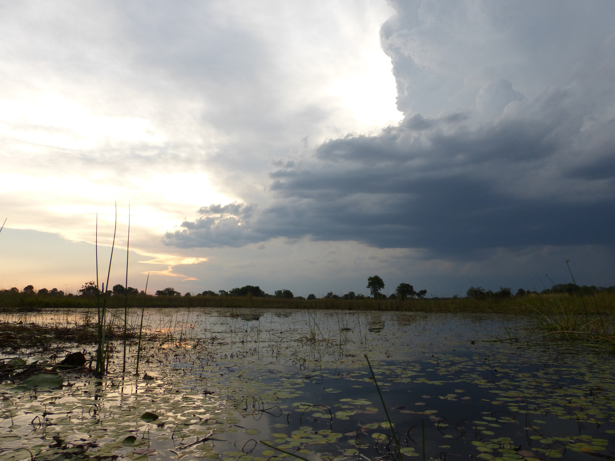 Panasonic Lumix DMC-ZS25 (Lumix DMC-TZ35) sample photo. Storm approaching photography