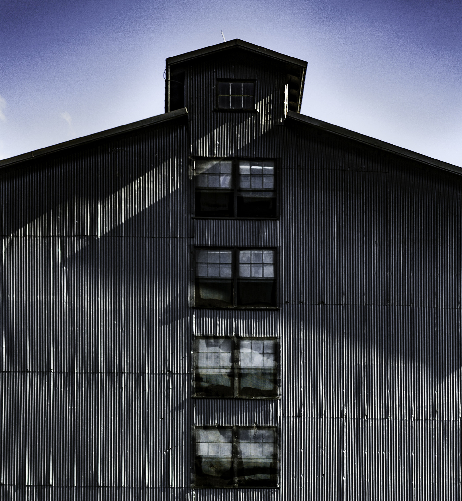 Canon EOS 450D (EOS Rebel XSi / EOS Kiss X2) sample photo. Bourbon trail barn photography
