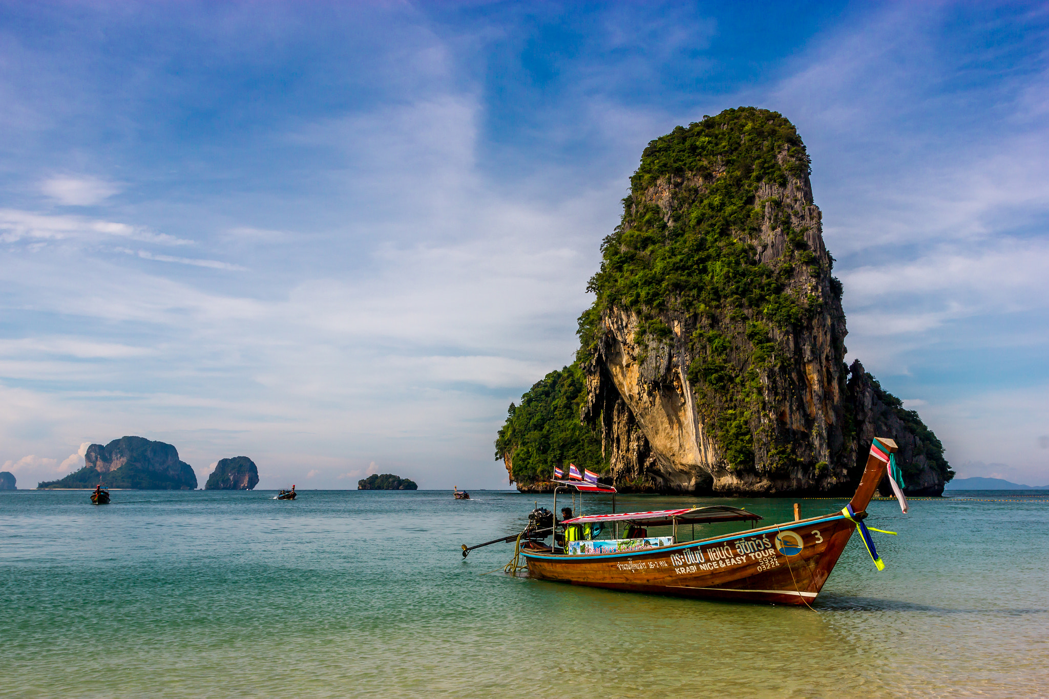 Canon EOS 550D (EOS Rebel T2i / EOS Kiss X4) + Sigma 17-70mm F2.8-4 DC Macro OS HSM sample photo. Phra nang beach, railay, krabi photography