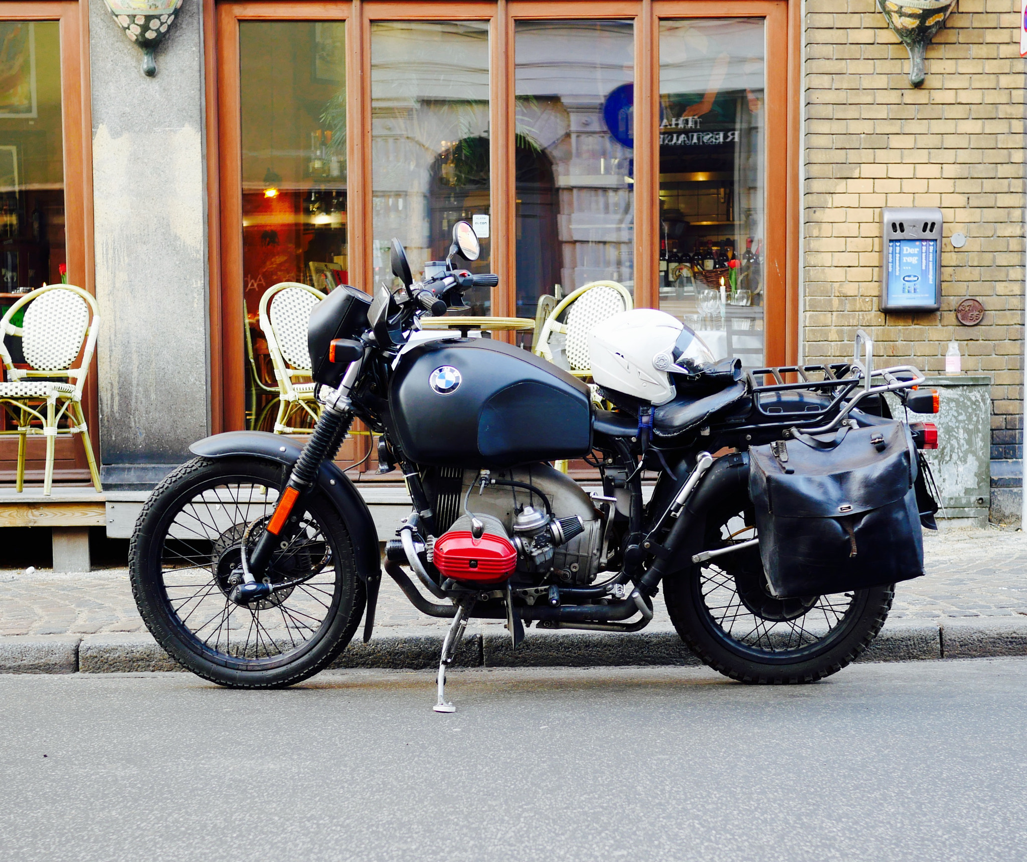 Panasonic Lumix DMC-GX8 + LUMIX G 20/F1.7 II sample photo. Nice old bmw motorcycle in the heart of aarhus photography