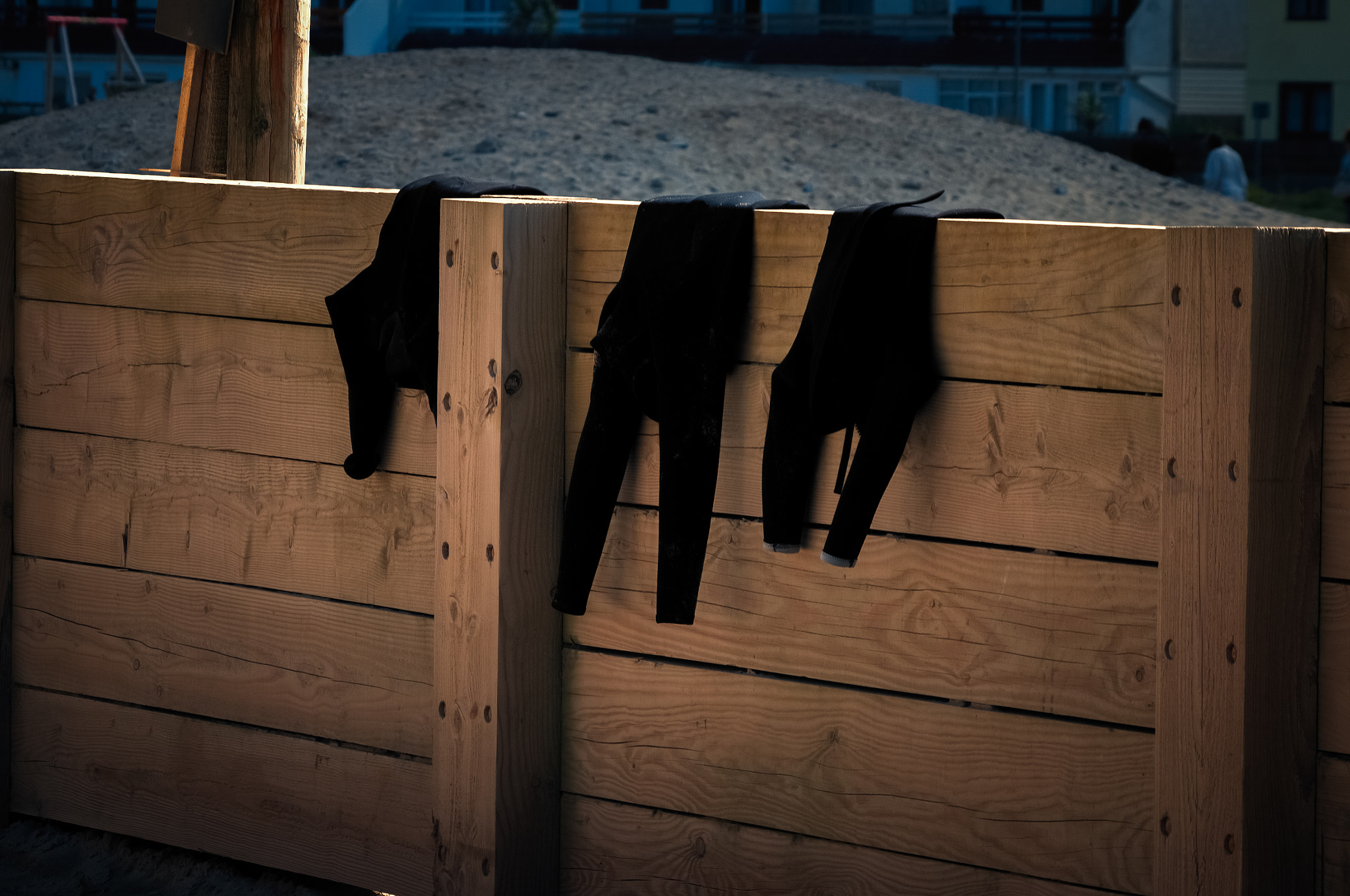 Pentax smc DA 55-300mm F4.0-5.8 ED sample photo. Wetsuits drying photography