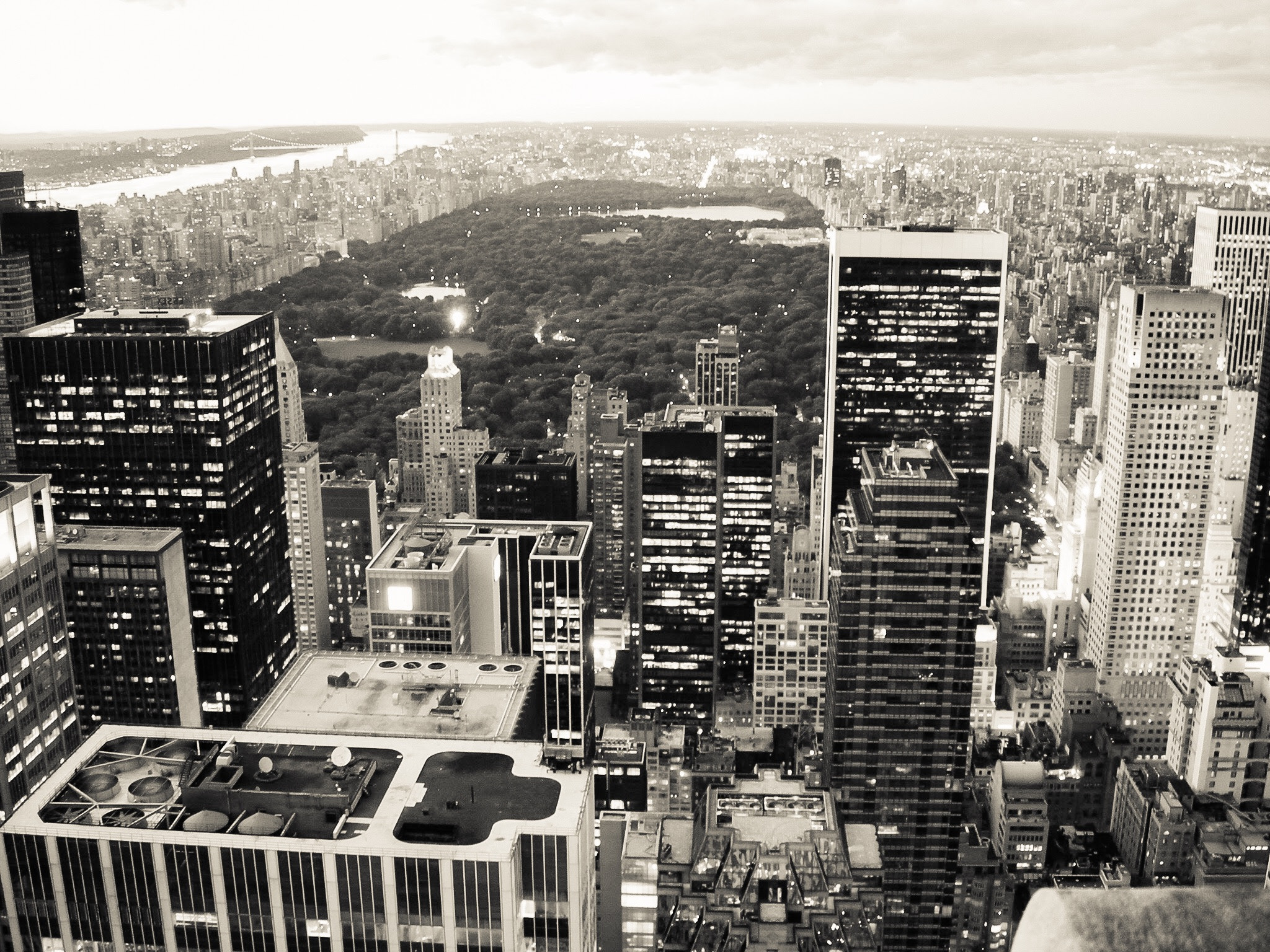 Nikon COOLPIX P2 sample photo. Central park from the top of the rock photography