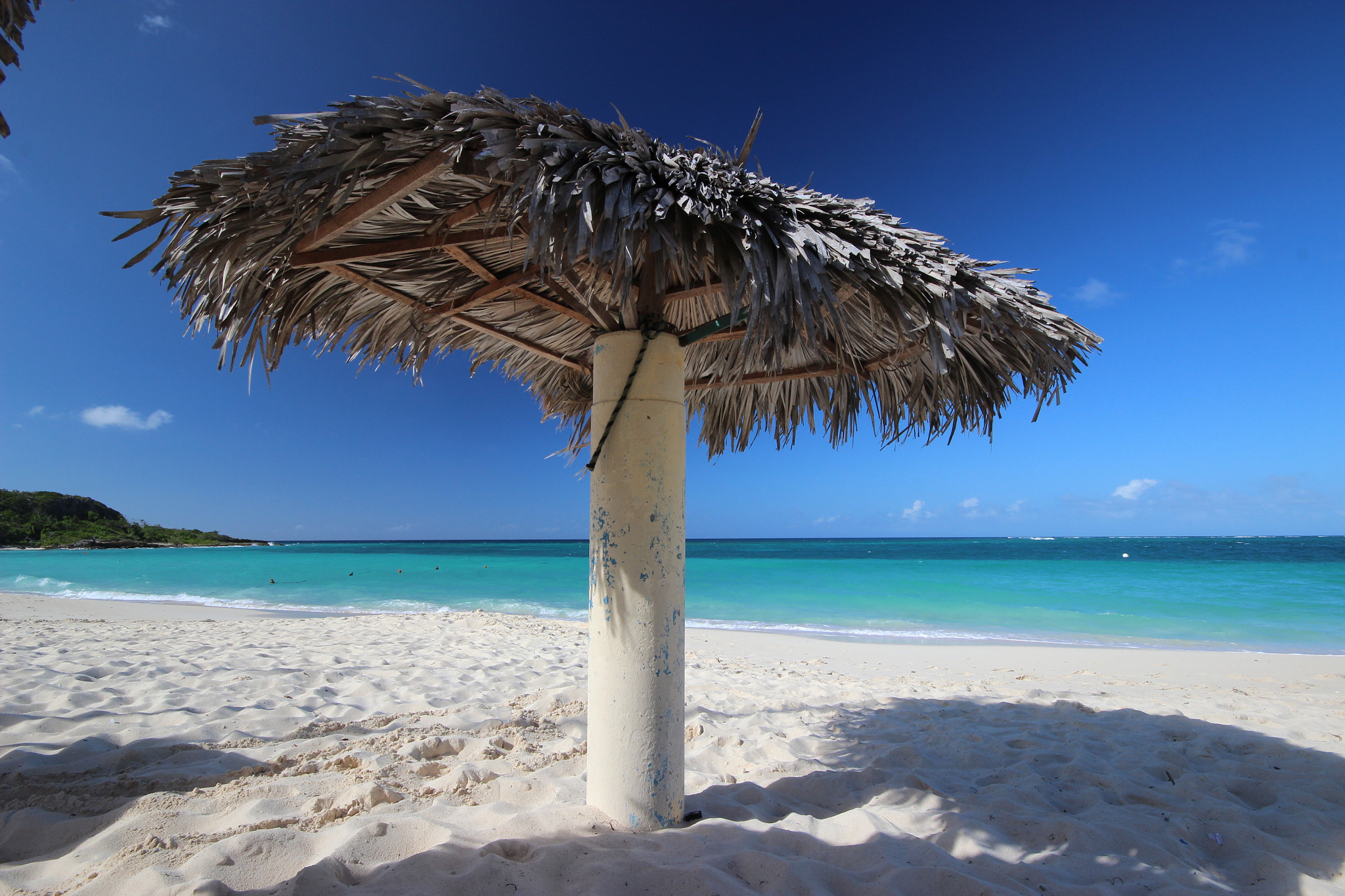 Sigma 10-20mm F4-5.6 EX DC HSM sample photo. Beach holguin cuba photography