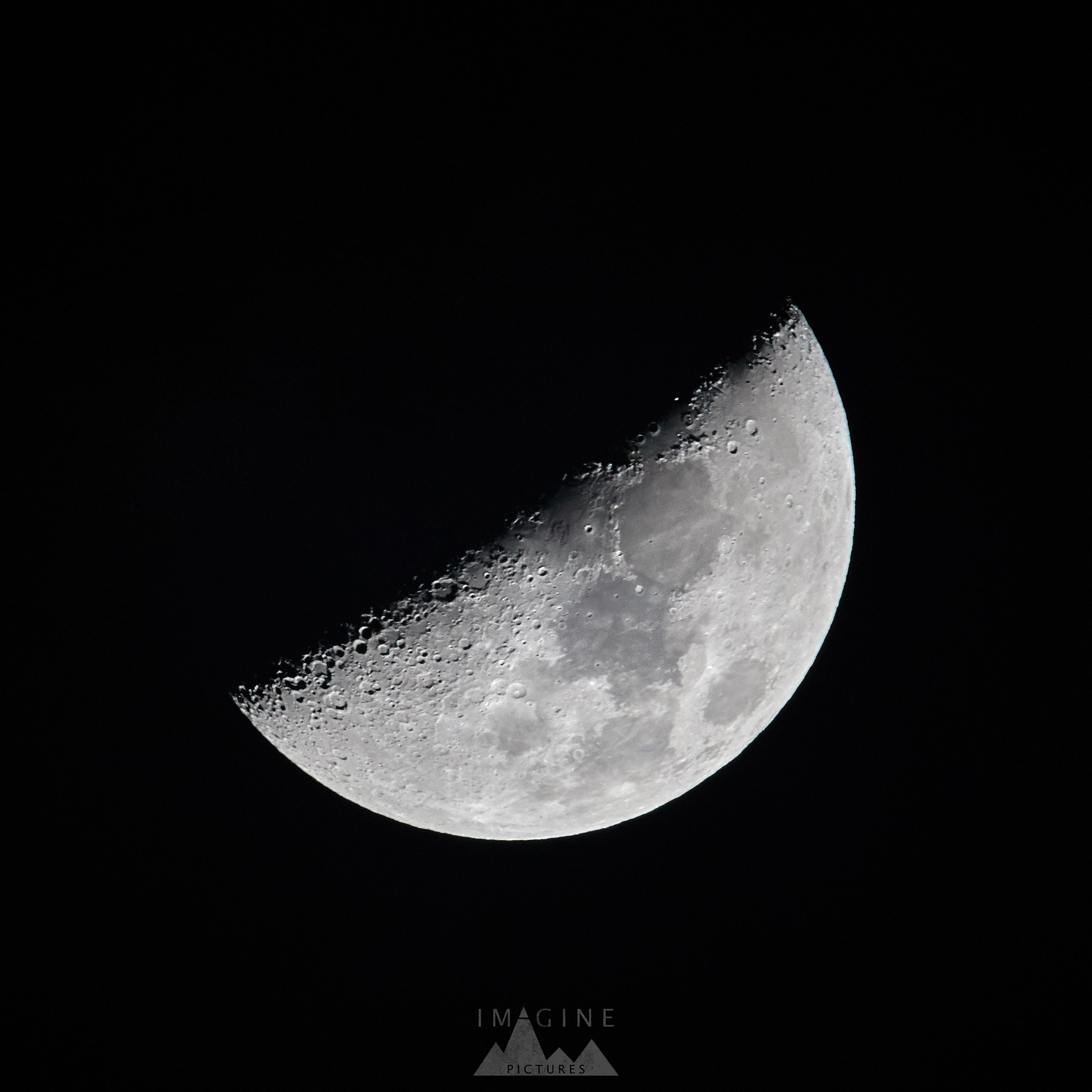 Canon EOS 760D (EOS Rebel T6s / EOS 8000D) + 150-600mm F5-6.3 DG OS HSM | Contemporary 015 sample photo. Half moon over dorset sky, uk photography