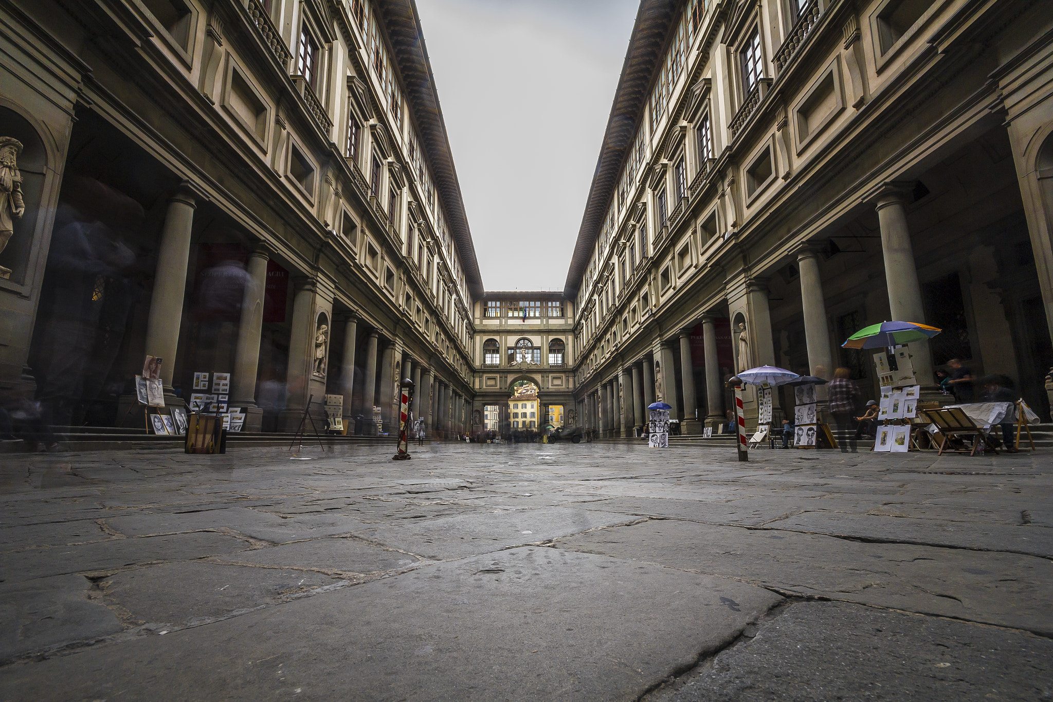 Canon EOS 550D (EOS Rebel T2i / EOS Kiss X4) + Sigma 10-20mm F4-5.6 EX DC HSM sample photo. Uffizi photography