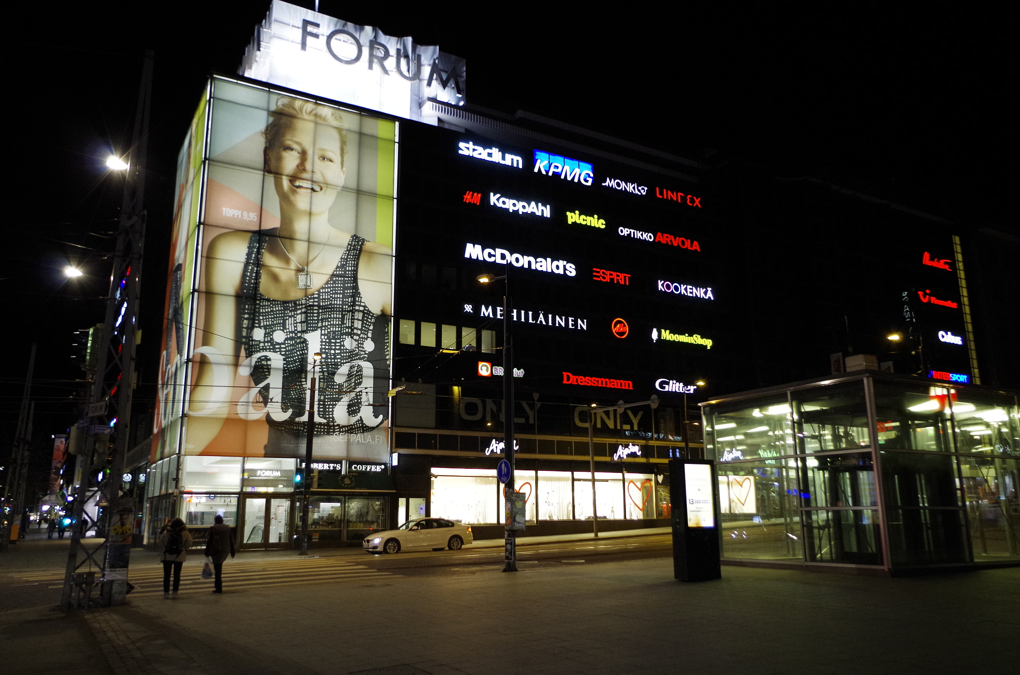 Pentax smc DA 18-55mm F3.5-5.6 AL WR sample photo. Helsinki photography