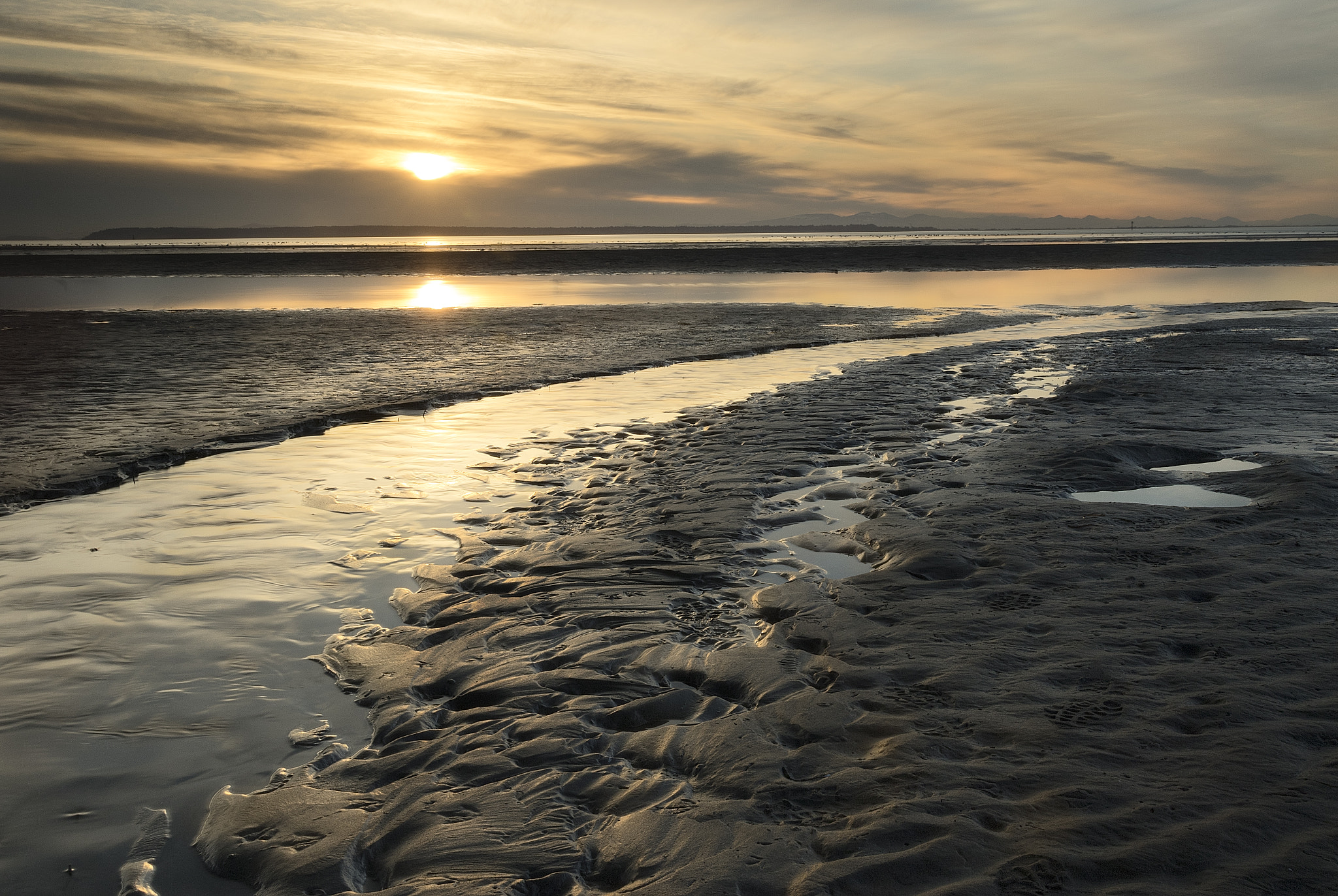 Canon EF 24-70mm F2.8L II USM sample photo. Evening at crescent beach photography