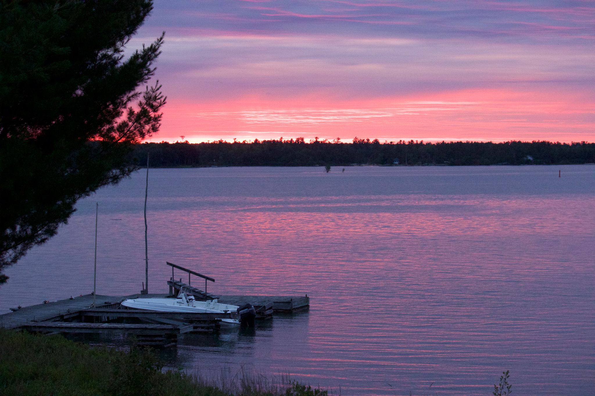 Canon EF-S 55-250mm F4-5.6 IS sample photo. Gorgeous sunset in canada photography