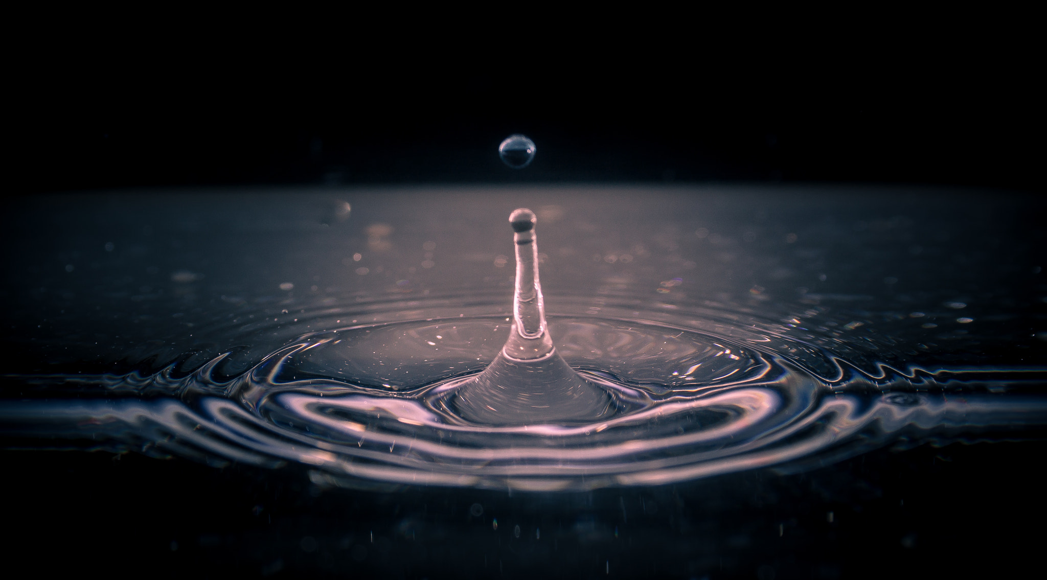 Canon EF-S 18-55mm F3.5-5.6 II sample photo. Water droplet photography