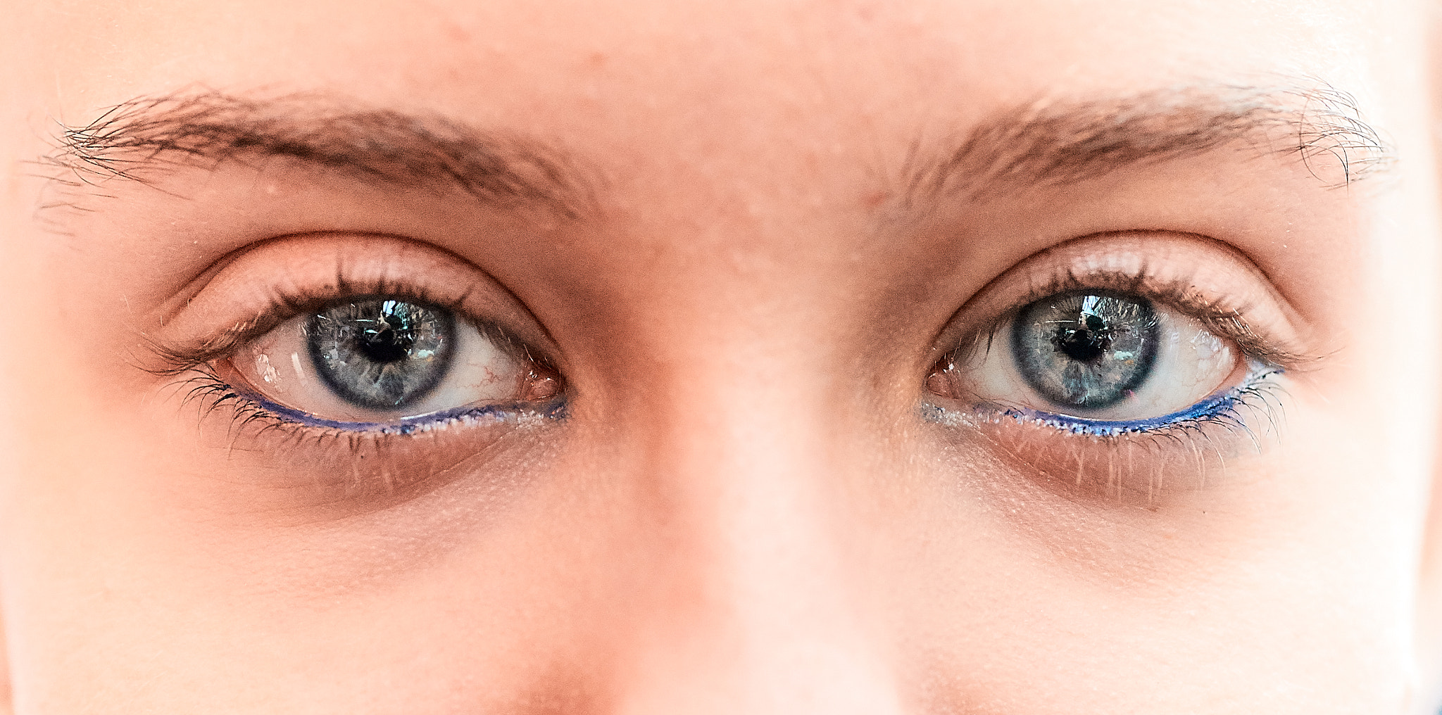 Sony a7 sample photo. Cat eyes photography