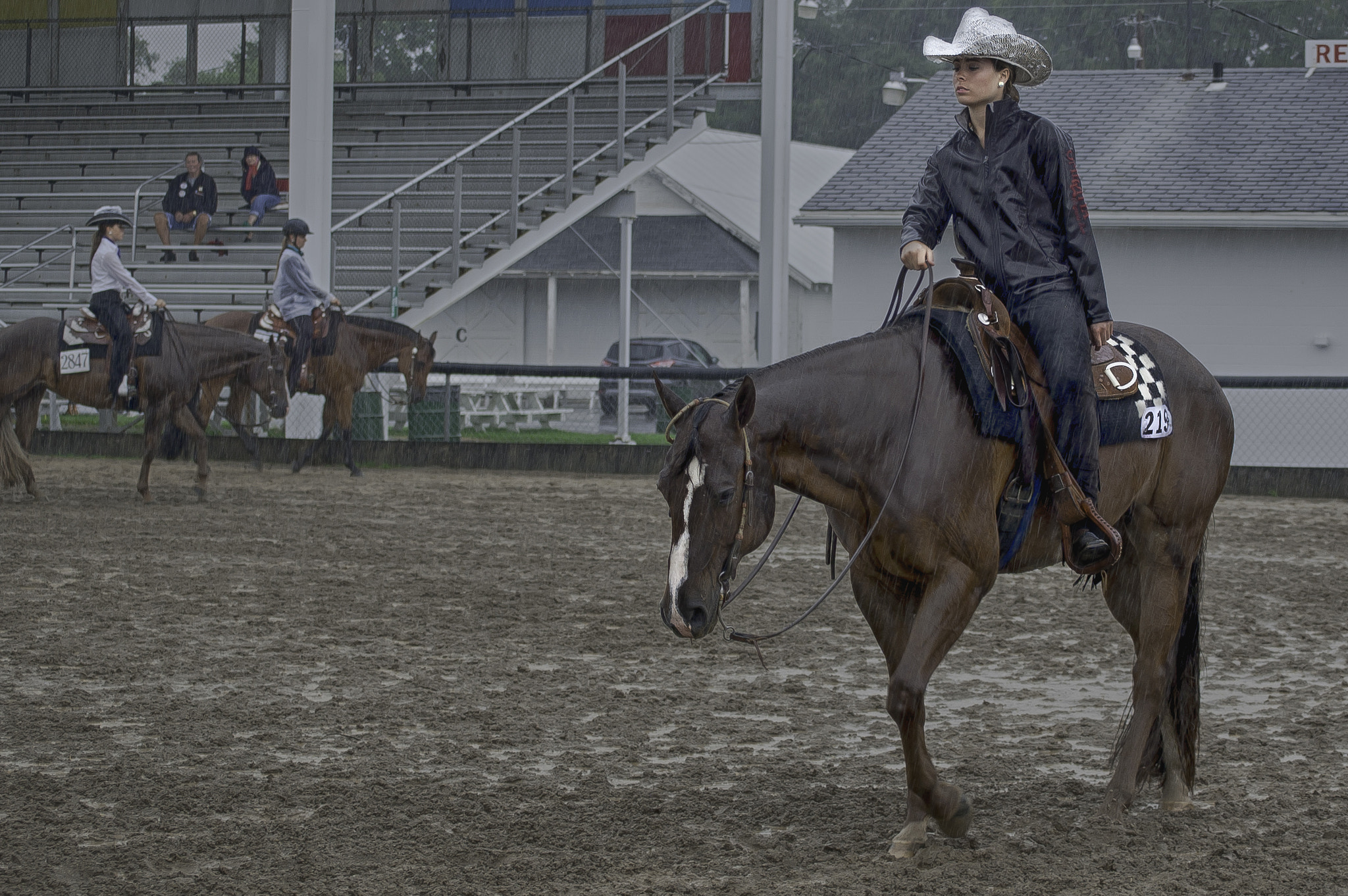 Nikon D40 sample photo. Rain or shine photography
