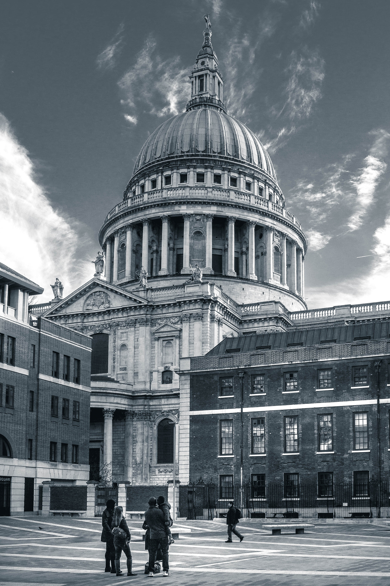 Canon EF-S 18-55mm F3.5-5.6 II sample photo. Looking up and st. paul's photography