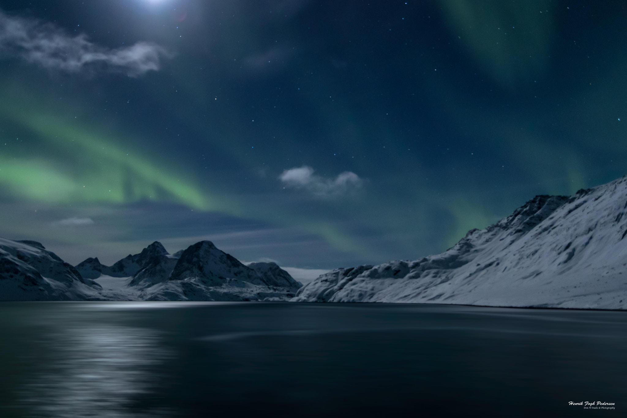 Tamron SP AF 17-50mm F2.8 XR Di II LD Aspherical (IF) sample photo. Aurora borealis at anchor photography