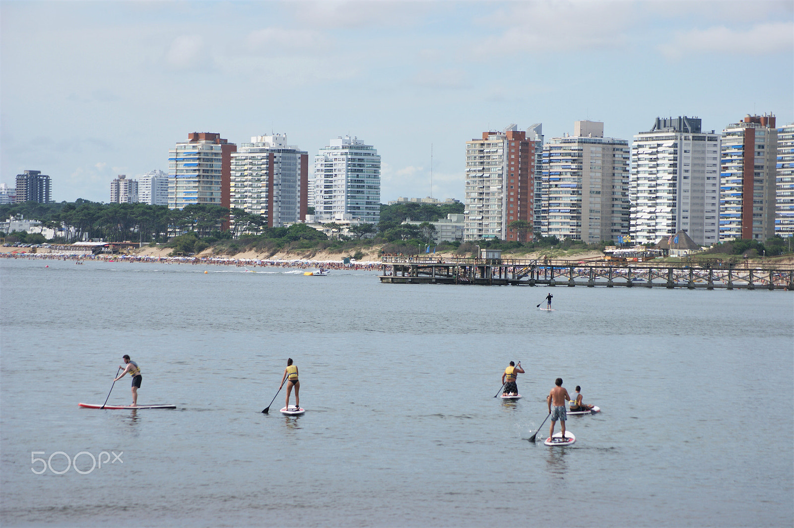 Sony Alpha DSLR-A390 + Sony DT 55-200mm F4-5.6 SAM sample photo. Stand up paddle photography